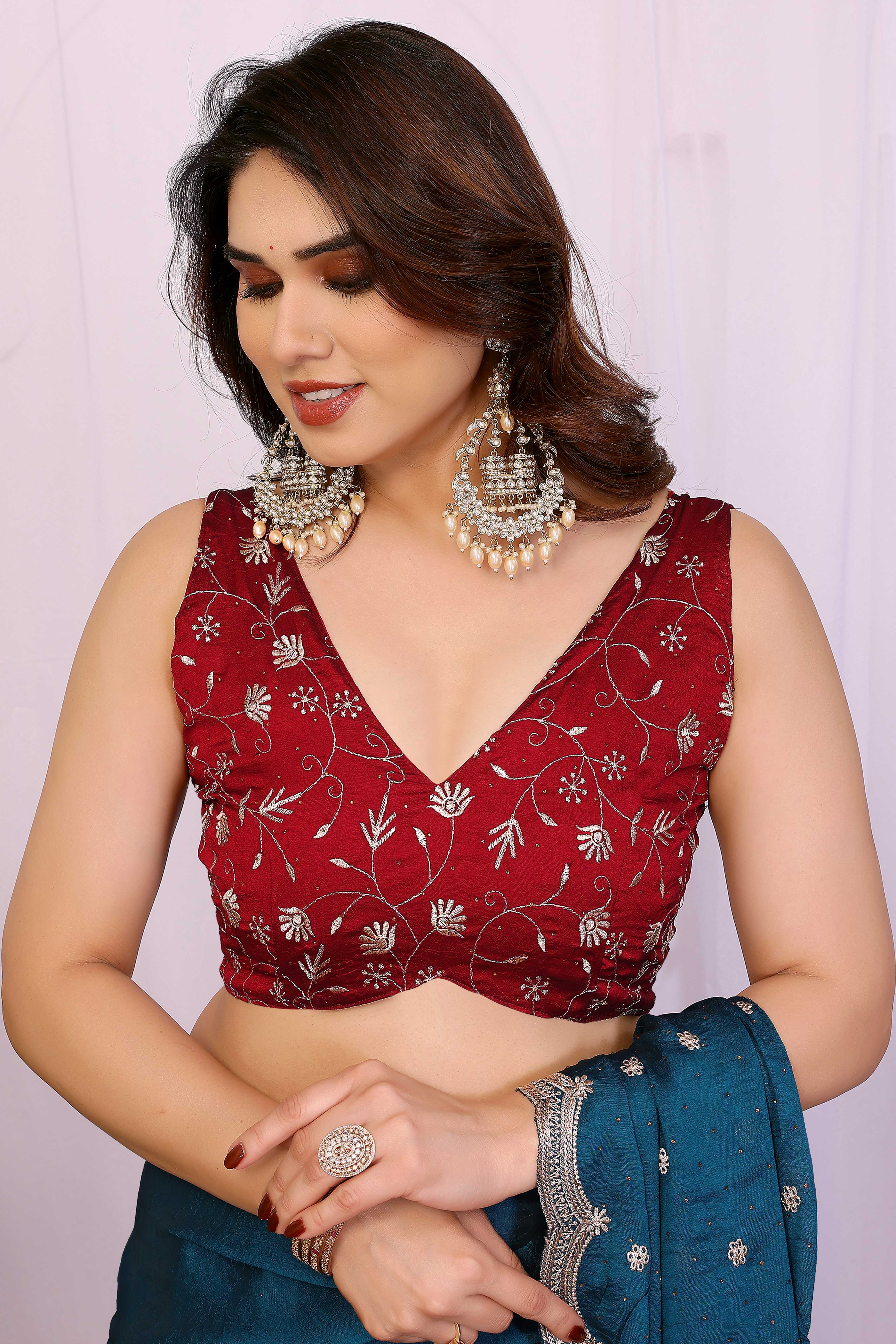 Teal Thread Work Embroidered Vichitra Silk Saree Stunning Partywear with Luxurious Finish