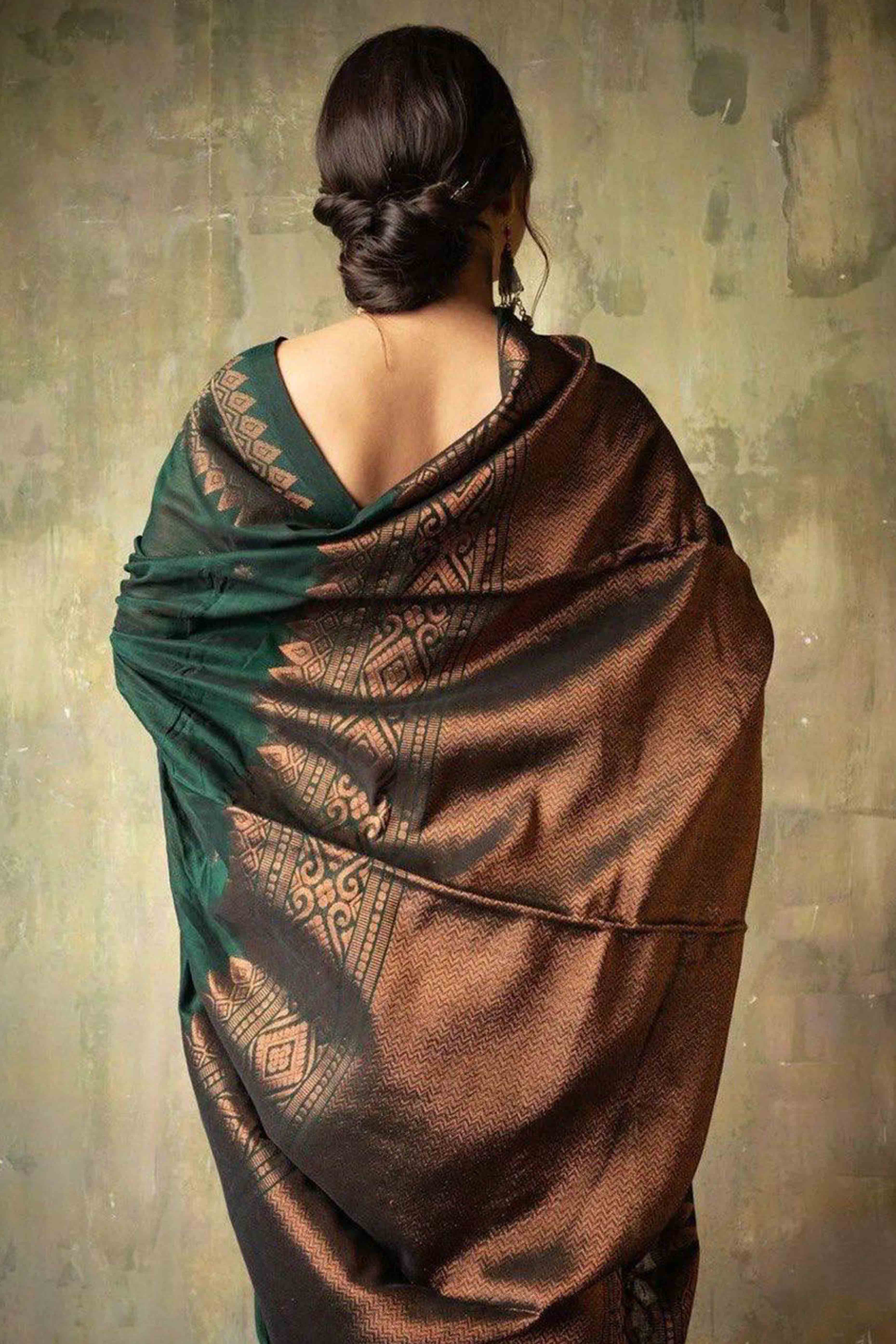 Green Floral Woven Lichi Banarasi Silk Saree