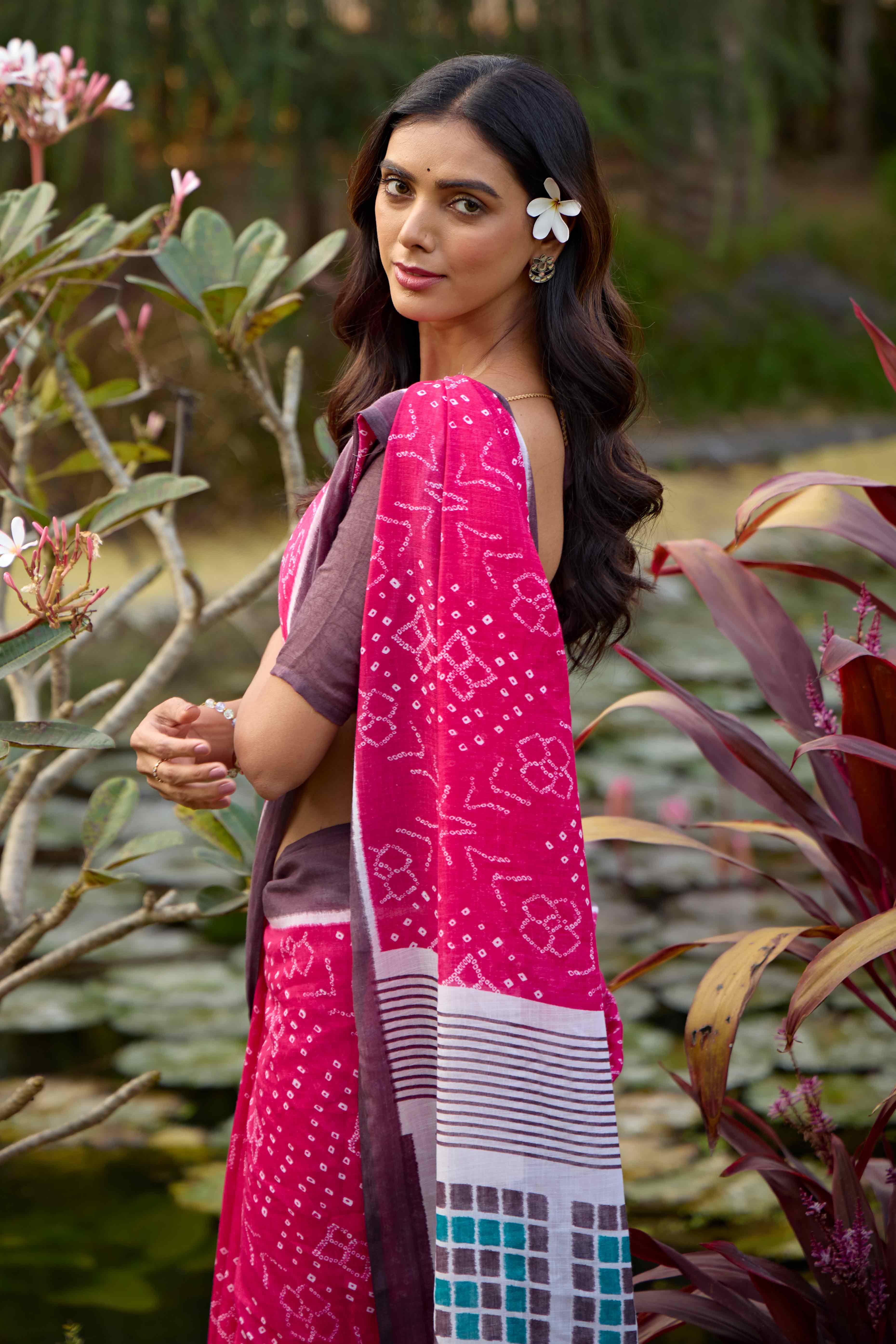 Pink Bandhani Printed Linen Saree