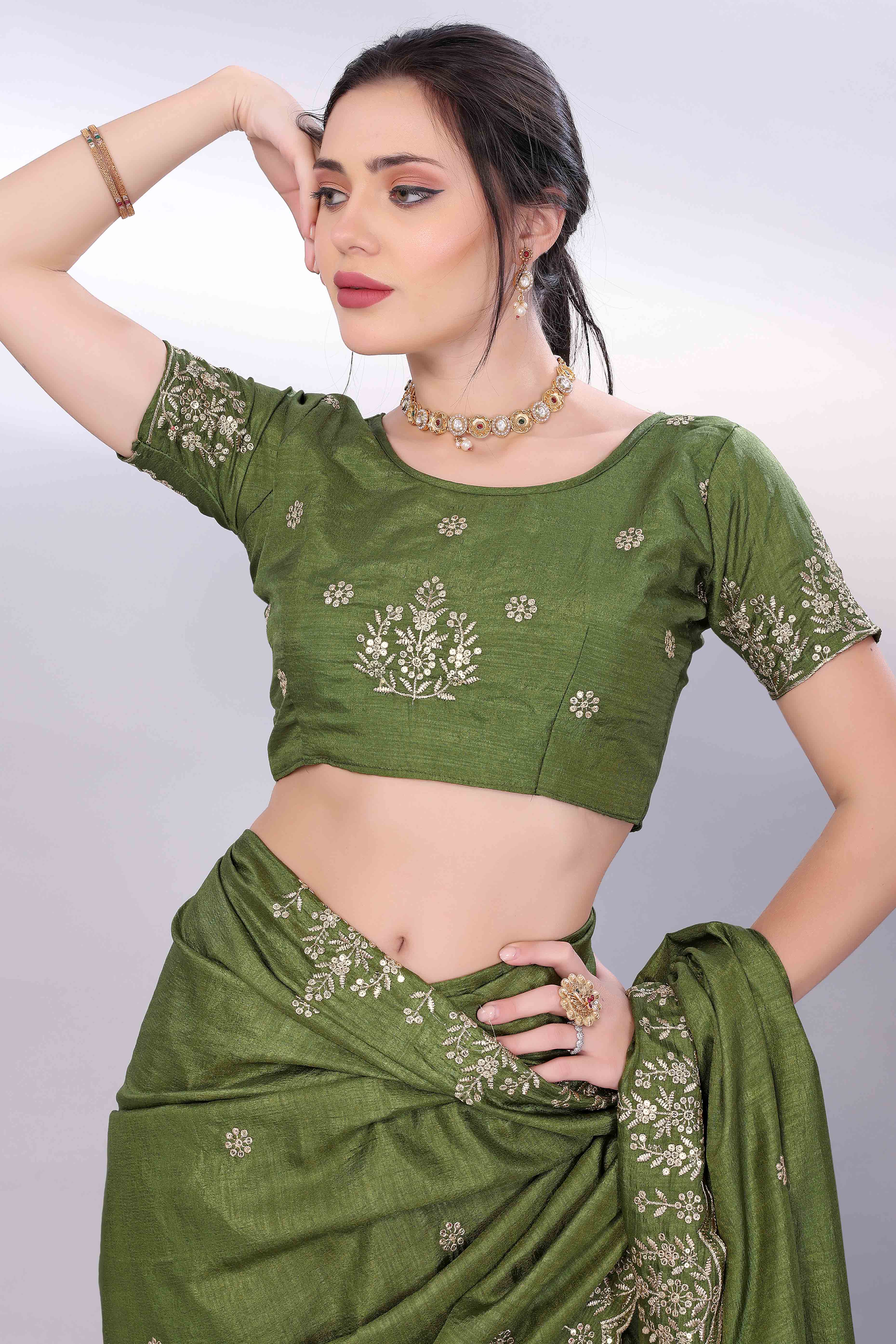 Green Zari Embroidered Saree In Vichitra Silk With Shimmering Floral Sequins Work