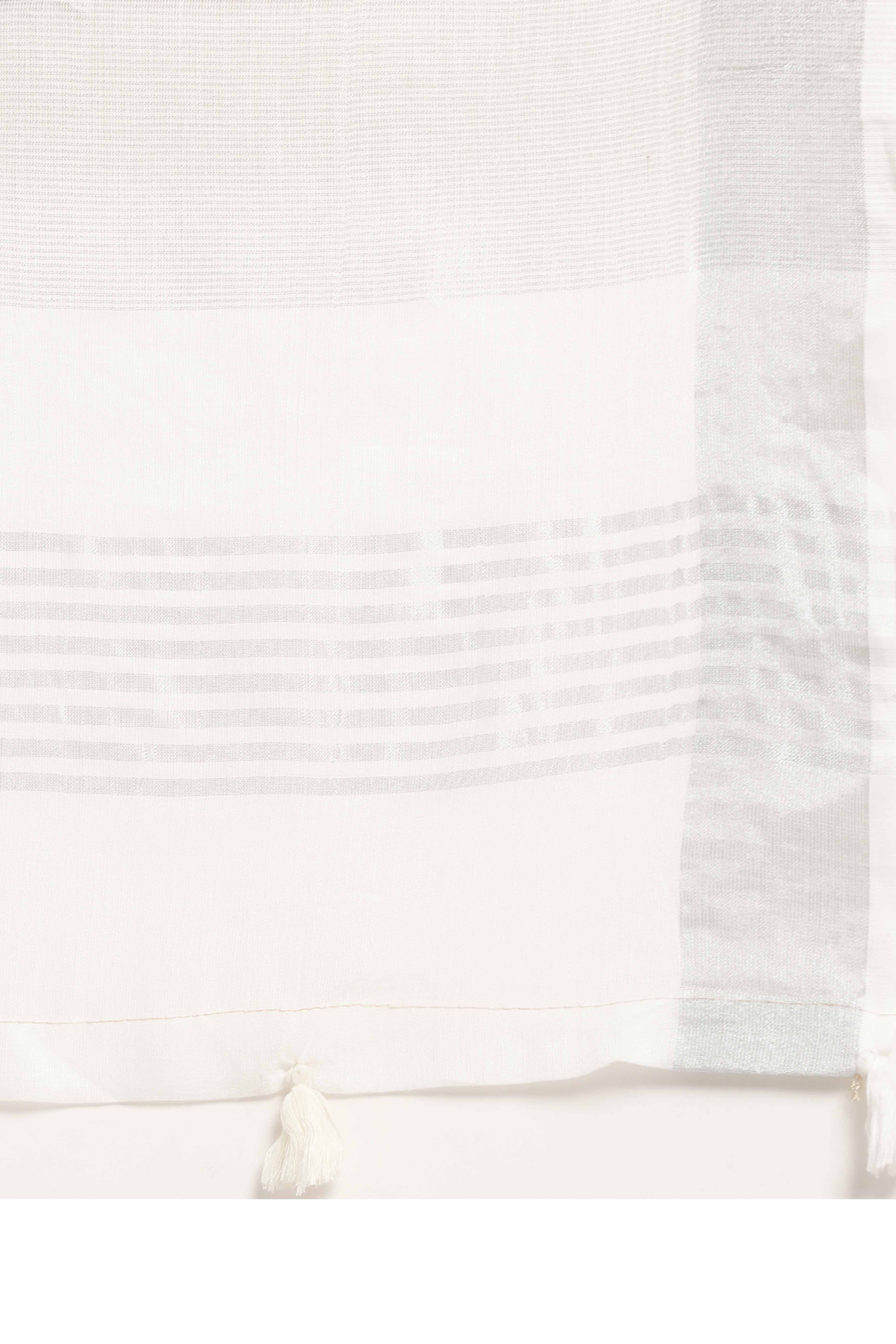 White Linen Saree Adorned With Silver Zari Weaving Border & Pallu