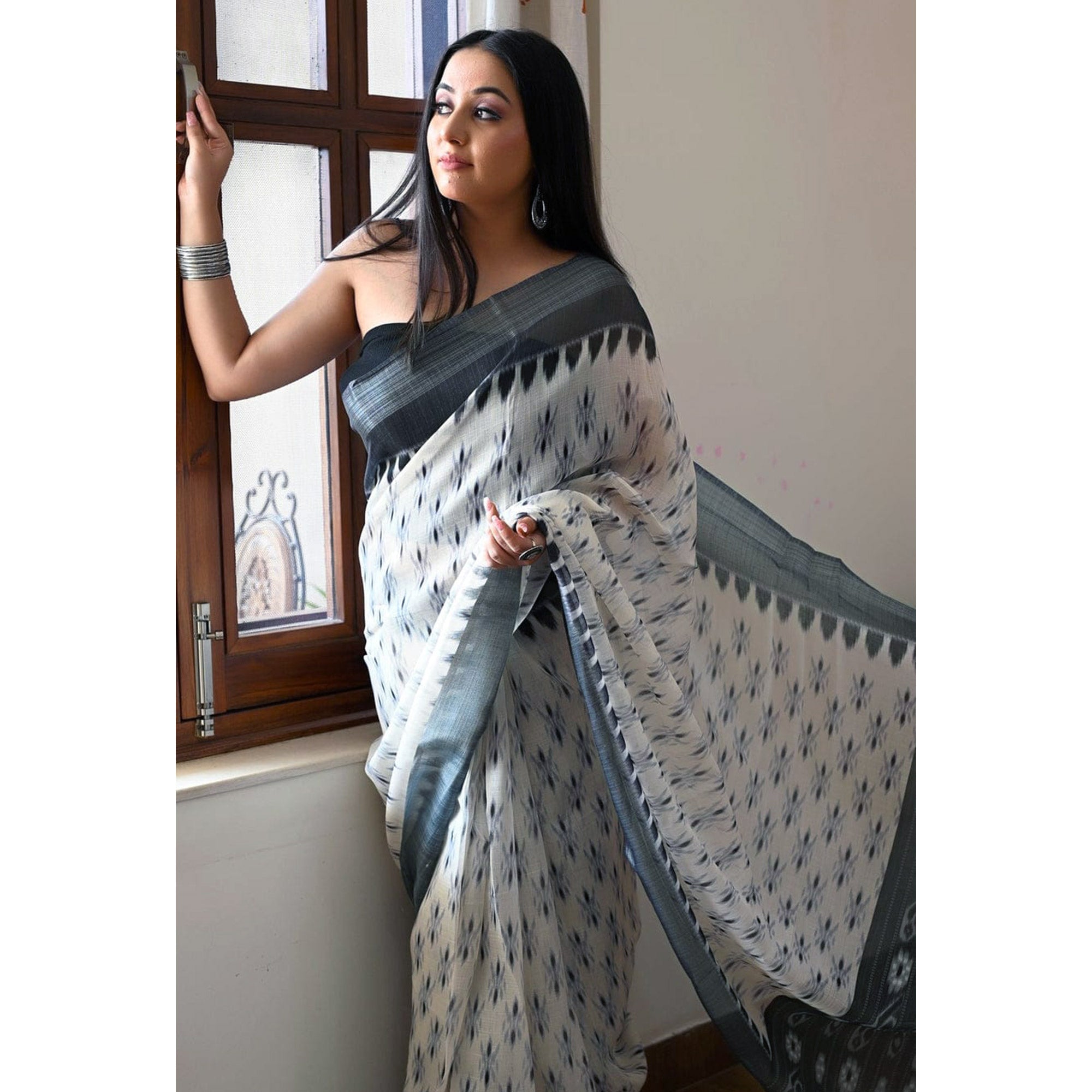 White & Grey Ikkat Printed Linen Saree