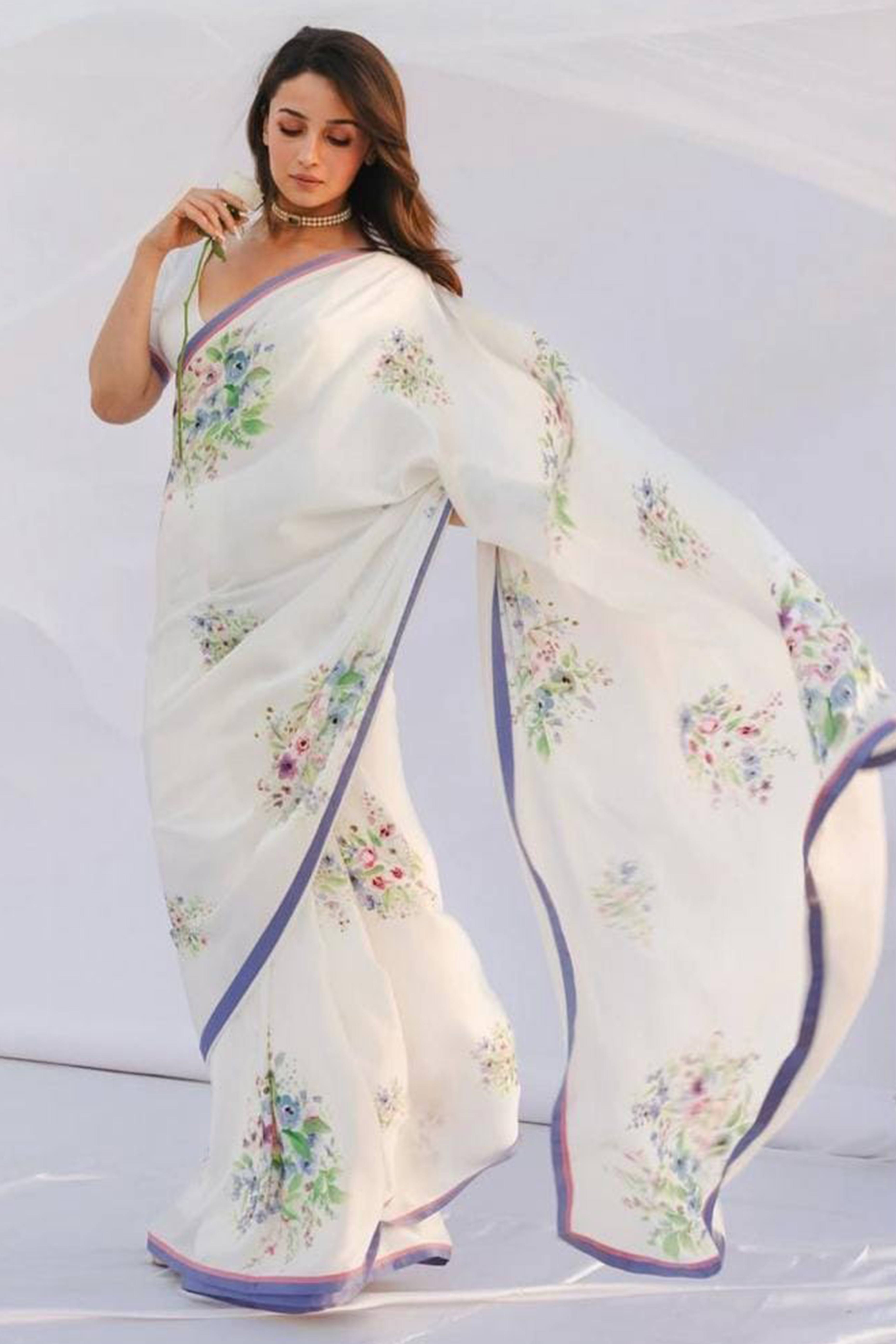 White Floral Printed Moss Chiffon Saree