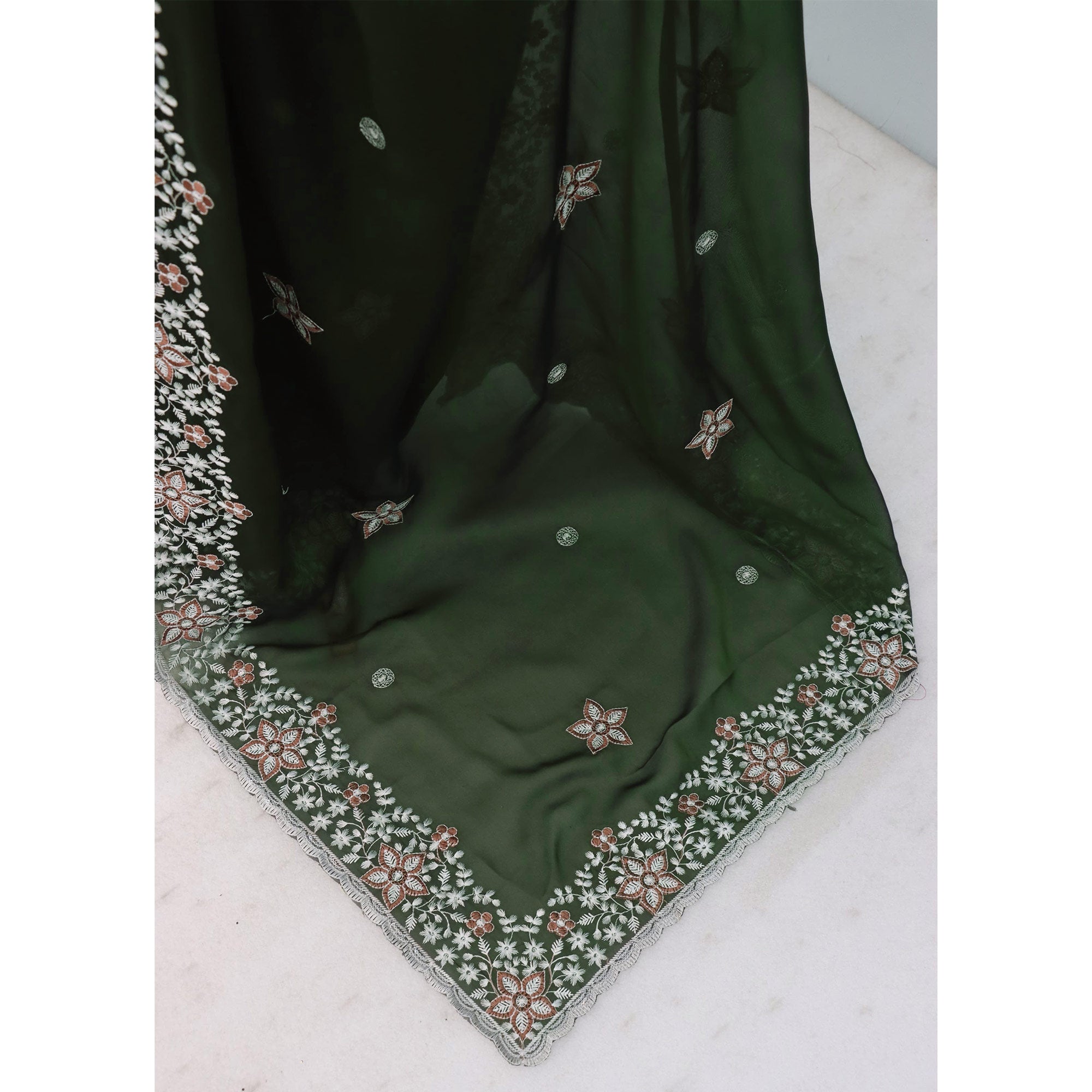 Green Designer Art Silk Saree Enhanced with Fine Floral Embroidery Work