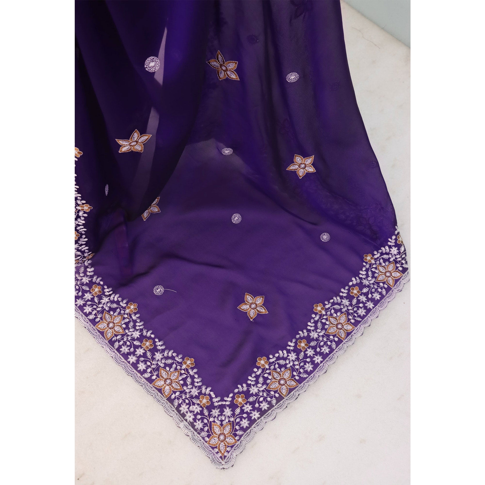 Purple Designer Art Silk Saree Enhanced with Fine Floral Embroidery Work