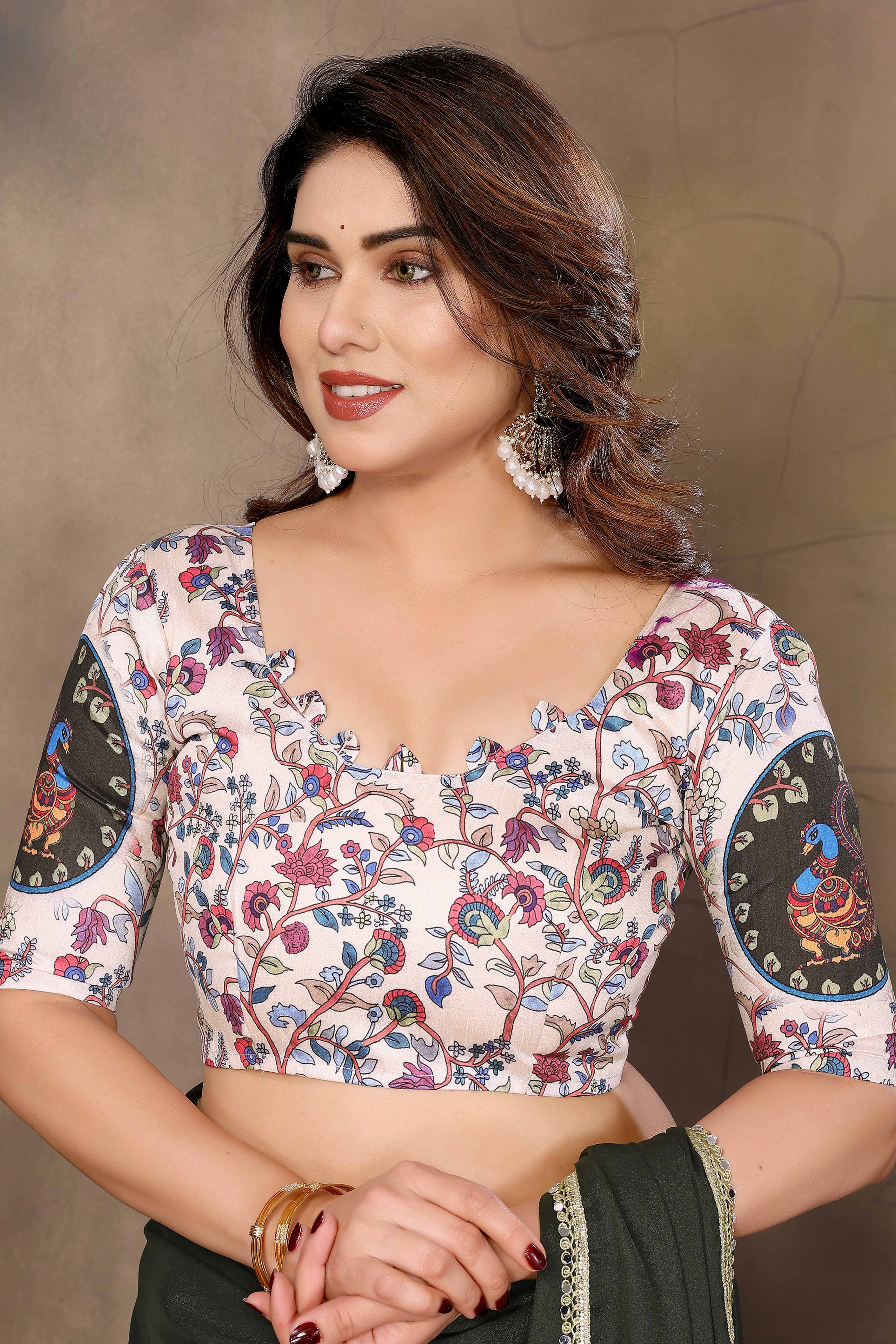 Mehendi Green Solid Sparkling Georgette Saree Enhanced With Shimmering Mirror Border