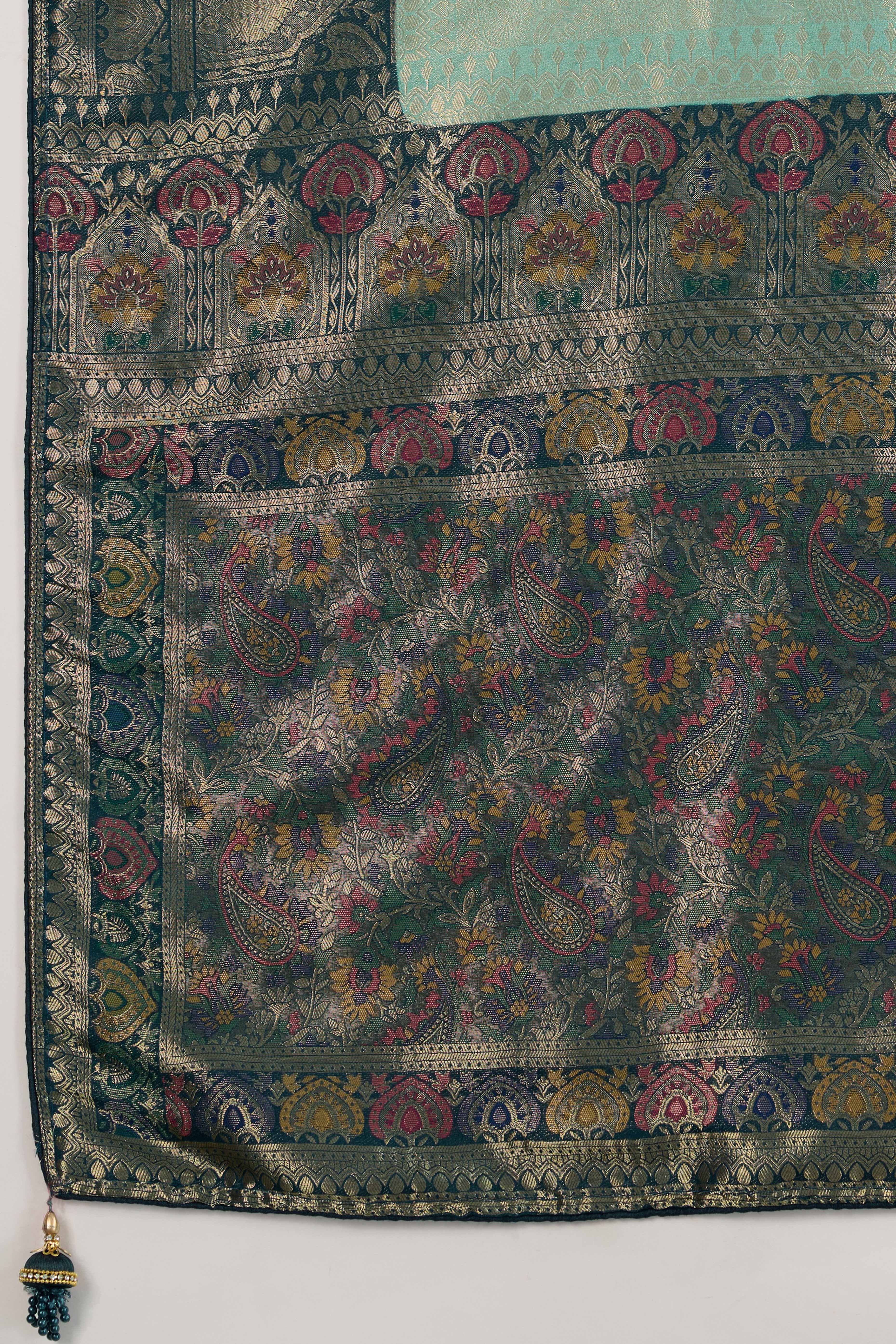 Mint Green Kanjivaram Silk Saree In Kadiyal Style Zari Weaving With Ornate Meenakari Pallu