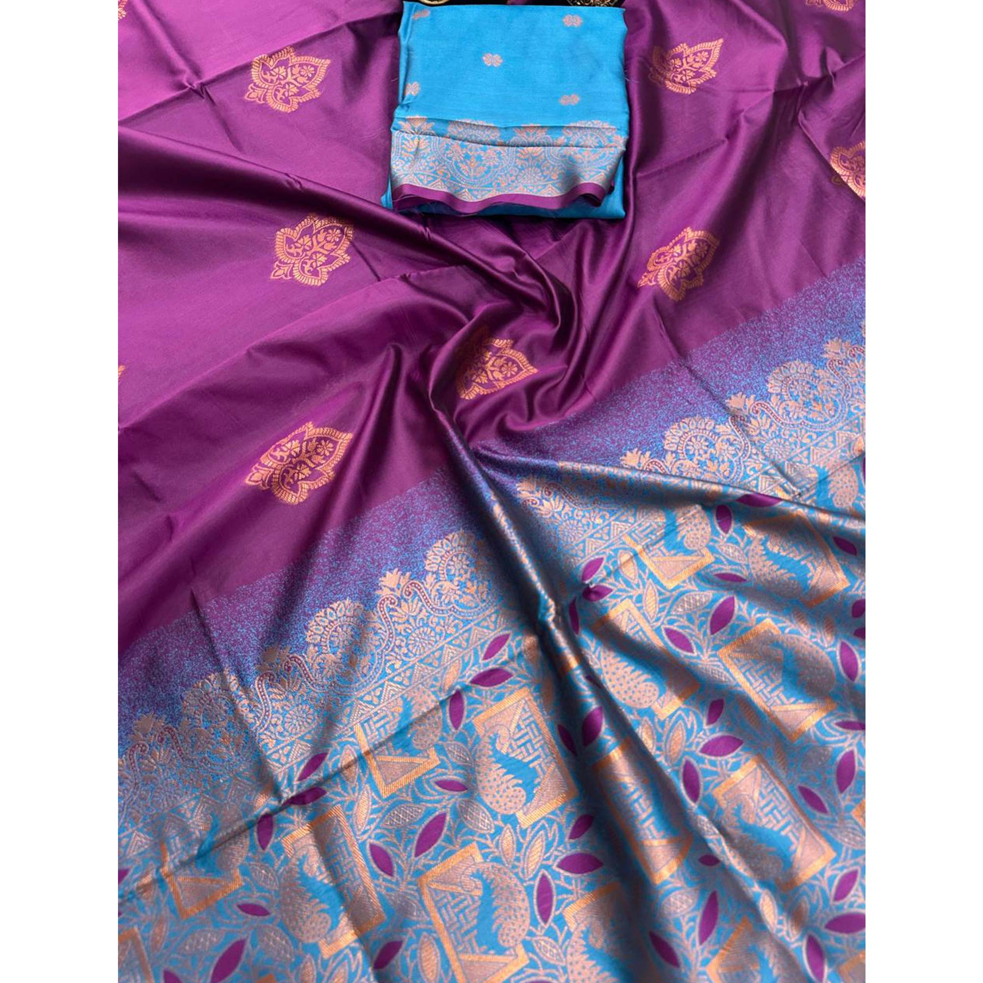 Purple Banarasi Silk Saree Adorned with Elegant Floral Zari Weaving