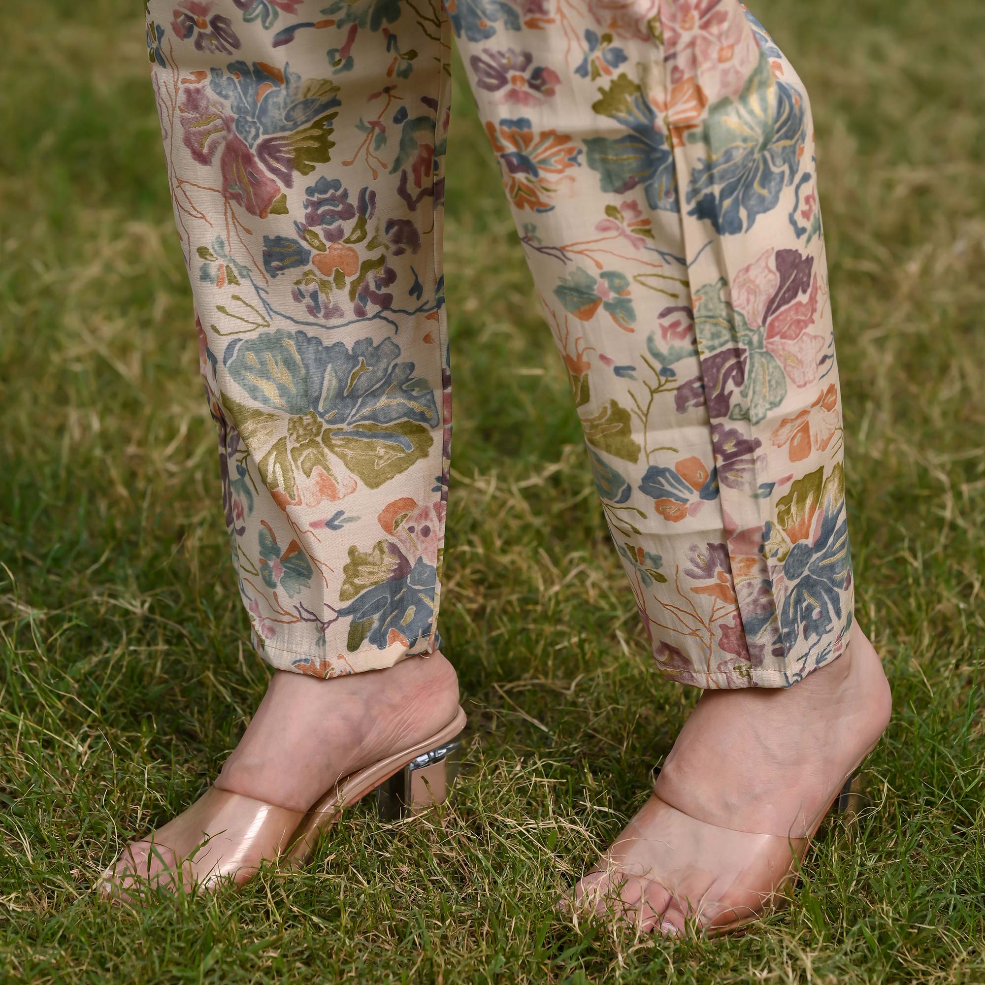 Cream Floral Printed Muslin Co Ord Set