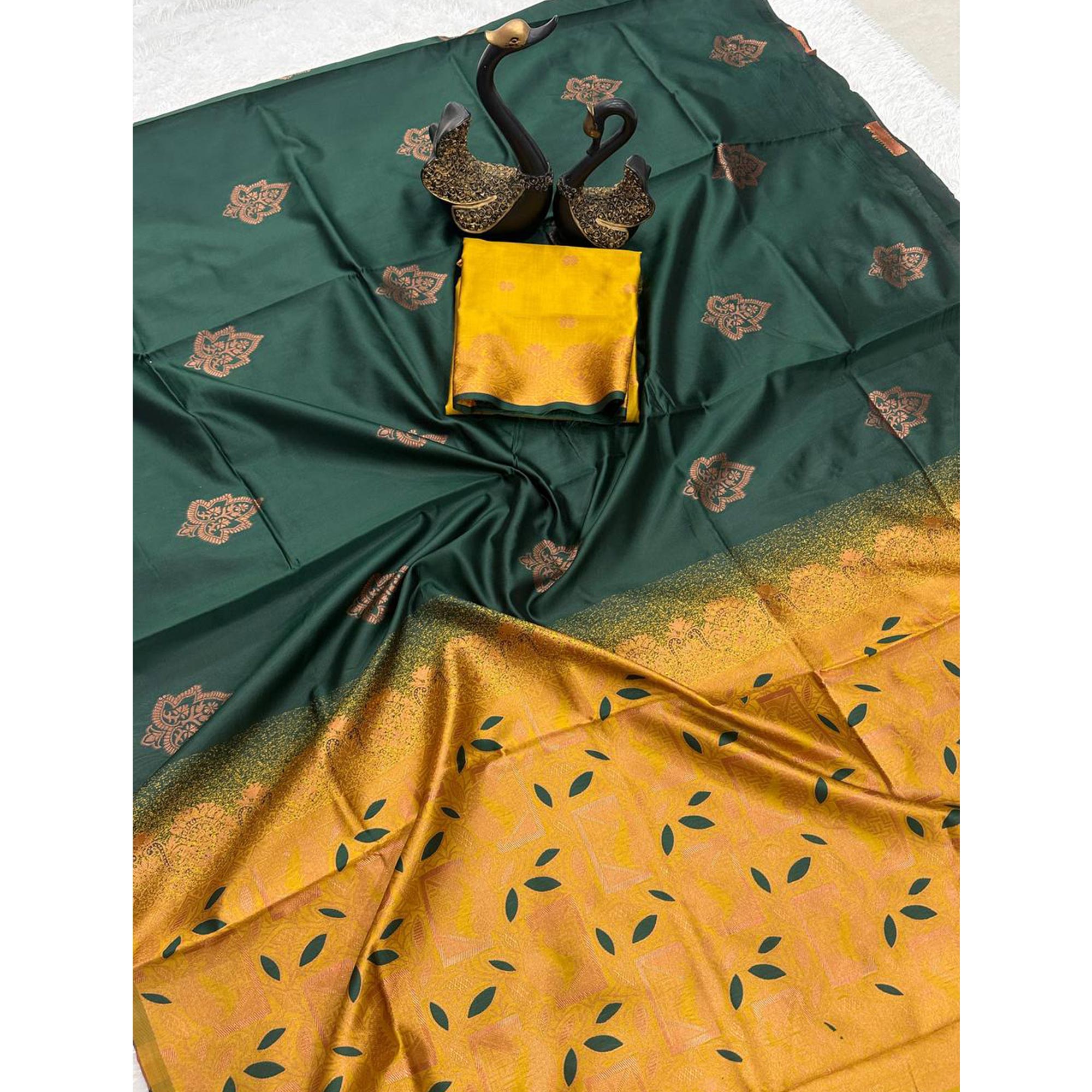 Green Banarasi Silk Saree Adorned with Elegant Floral Zari Weaving
