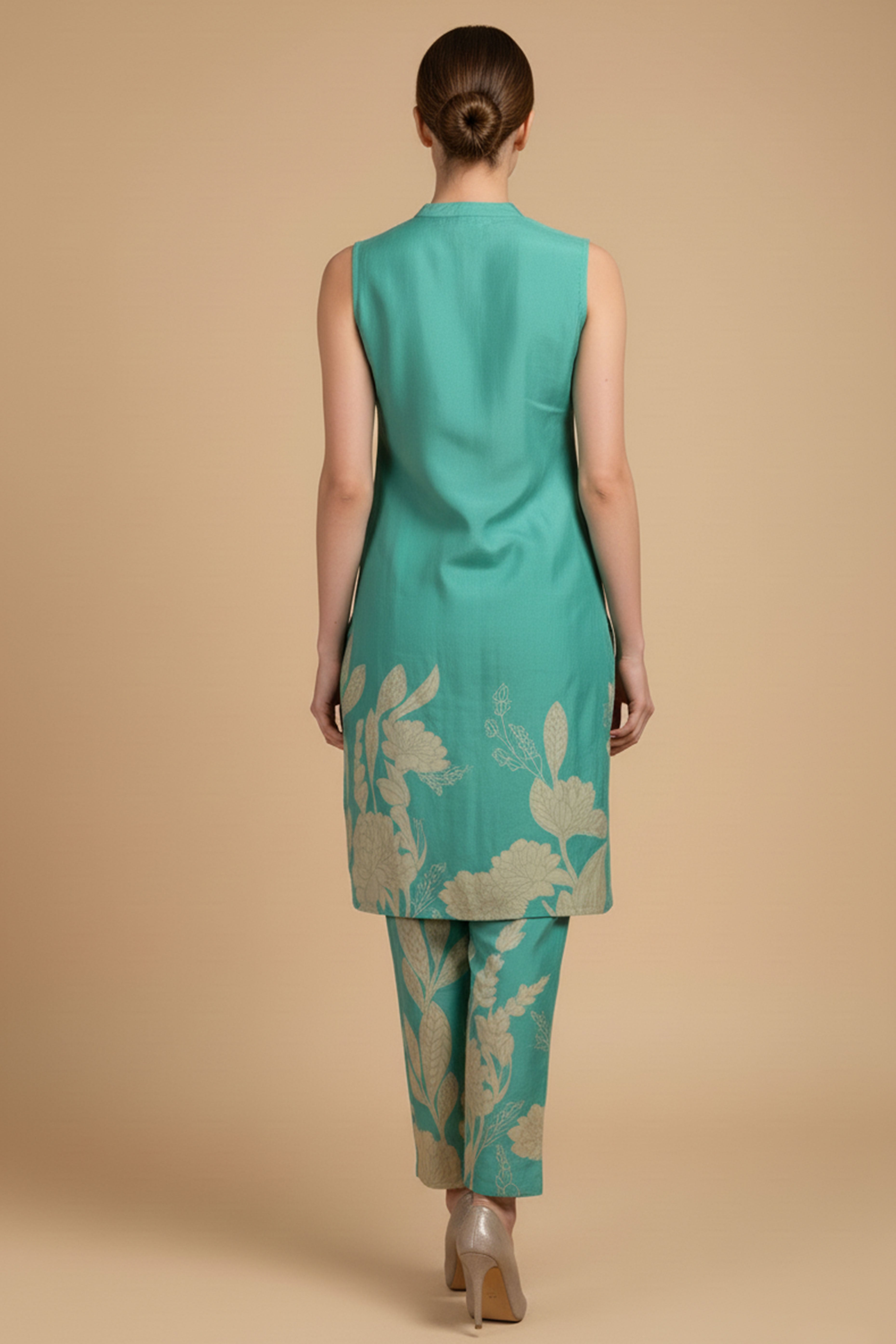 Sea Green Muslin Sleeveless Co-Ord Set Adorned With Whimsical Floral Prints