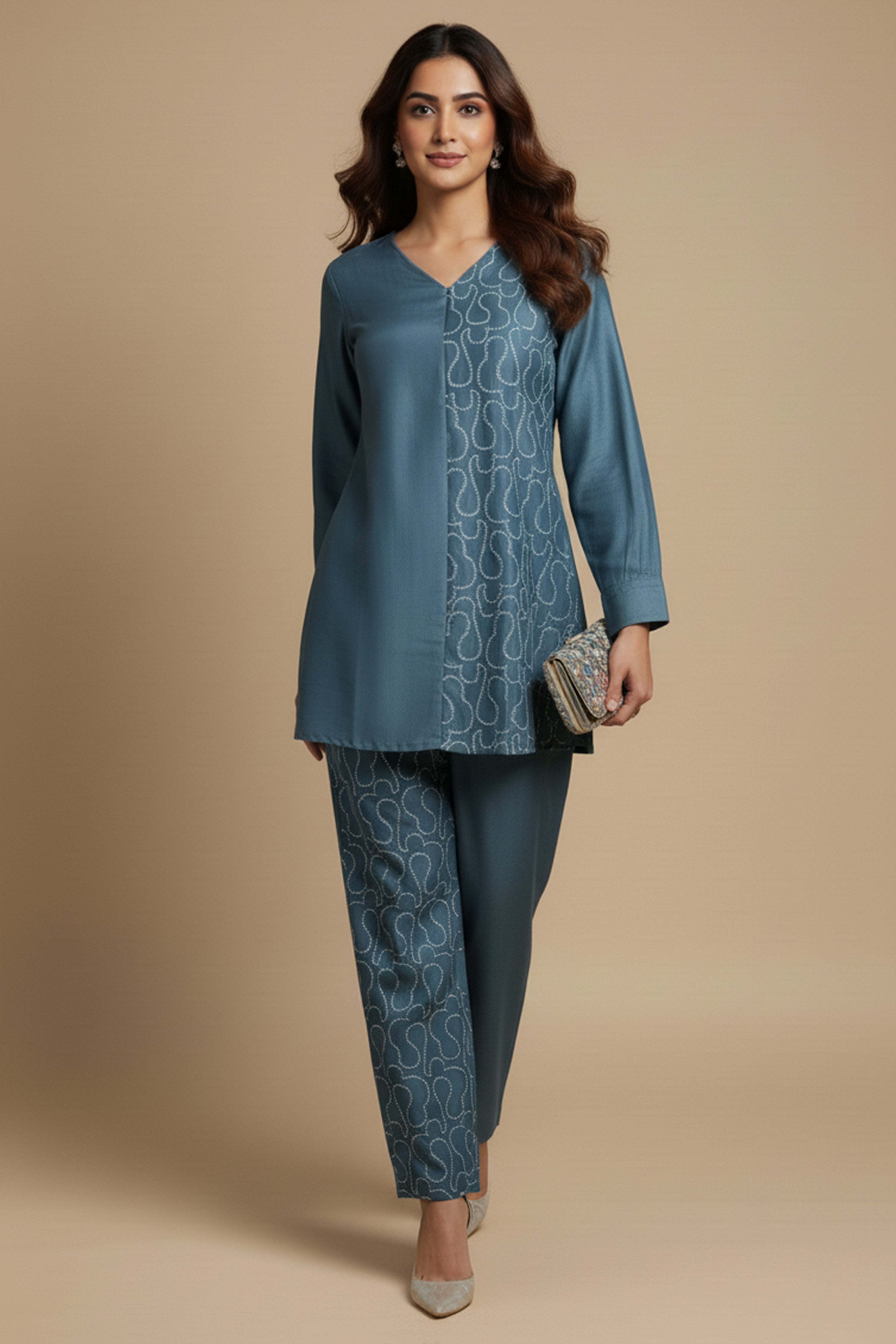 Stylish Teal Modern Print Silky Silk Top Bottom Set for Parties and Events
