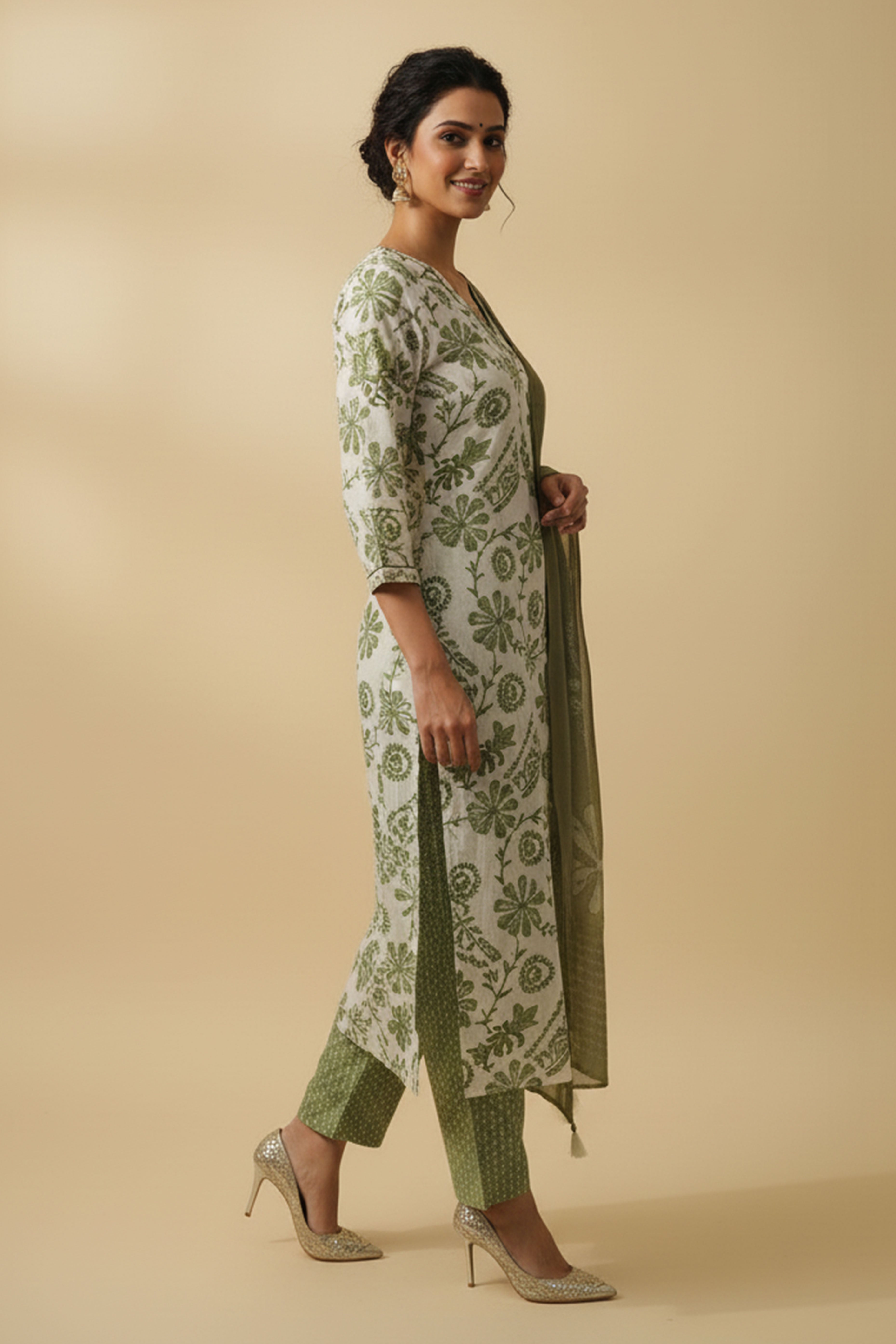 Breezy Cream Floral Printed Pure Cotton Straight Suit Perfect for Festive Wear