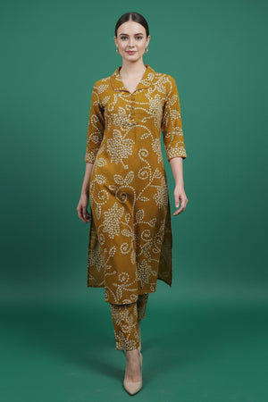Green Bandhani Print Straight Fit Top Bottom Set in Comfortable Rayon Fabric