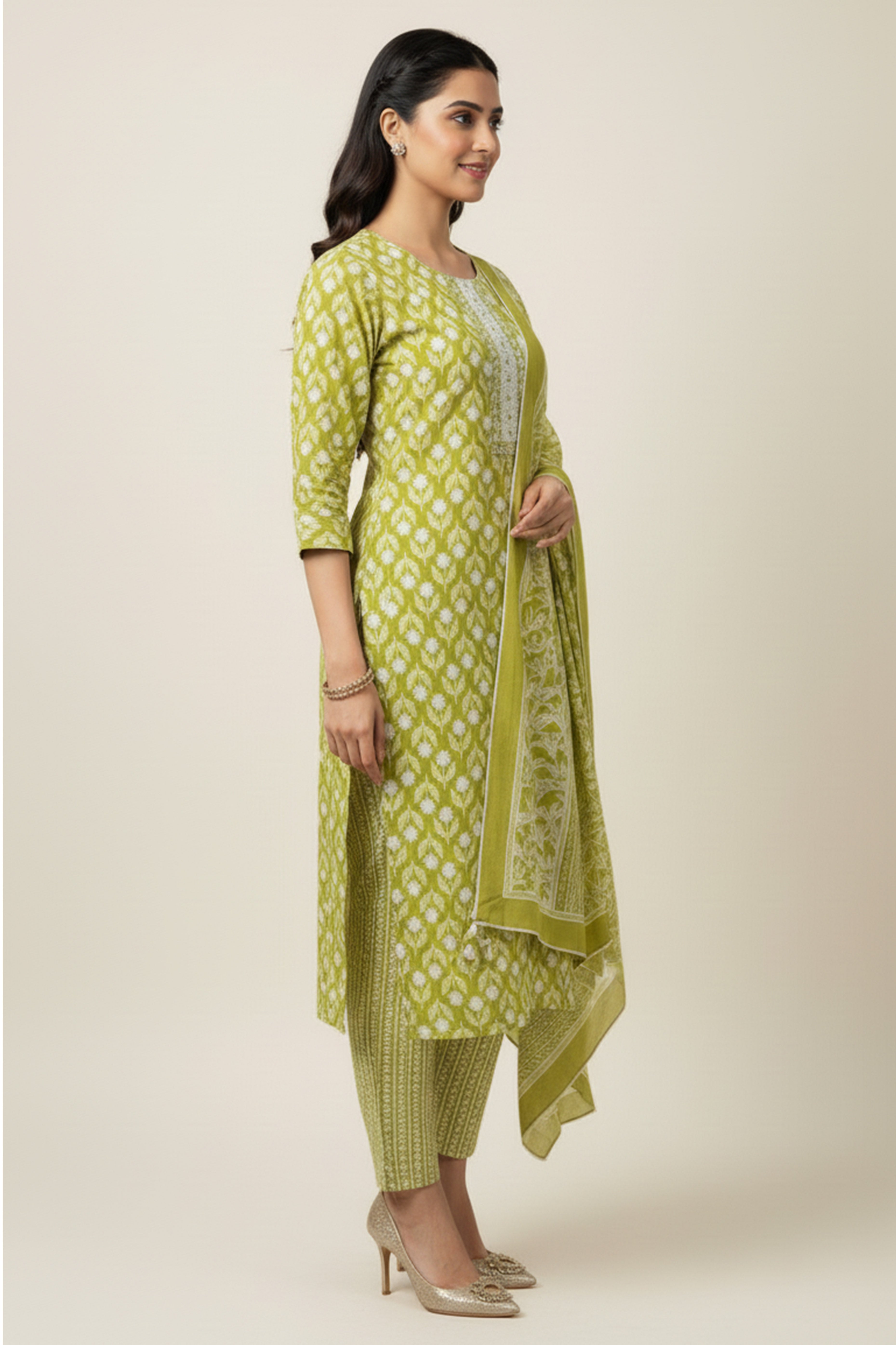 Parrot Green Floral Printed Pure Cotton Straight Cut Salwar Suit