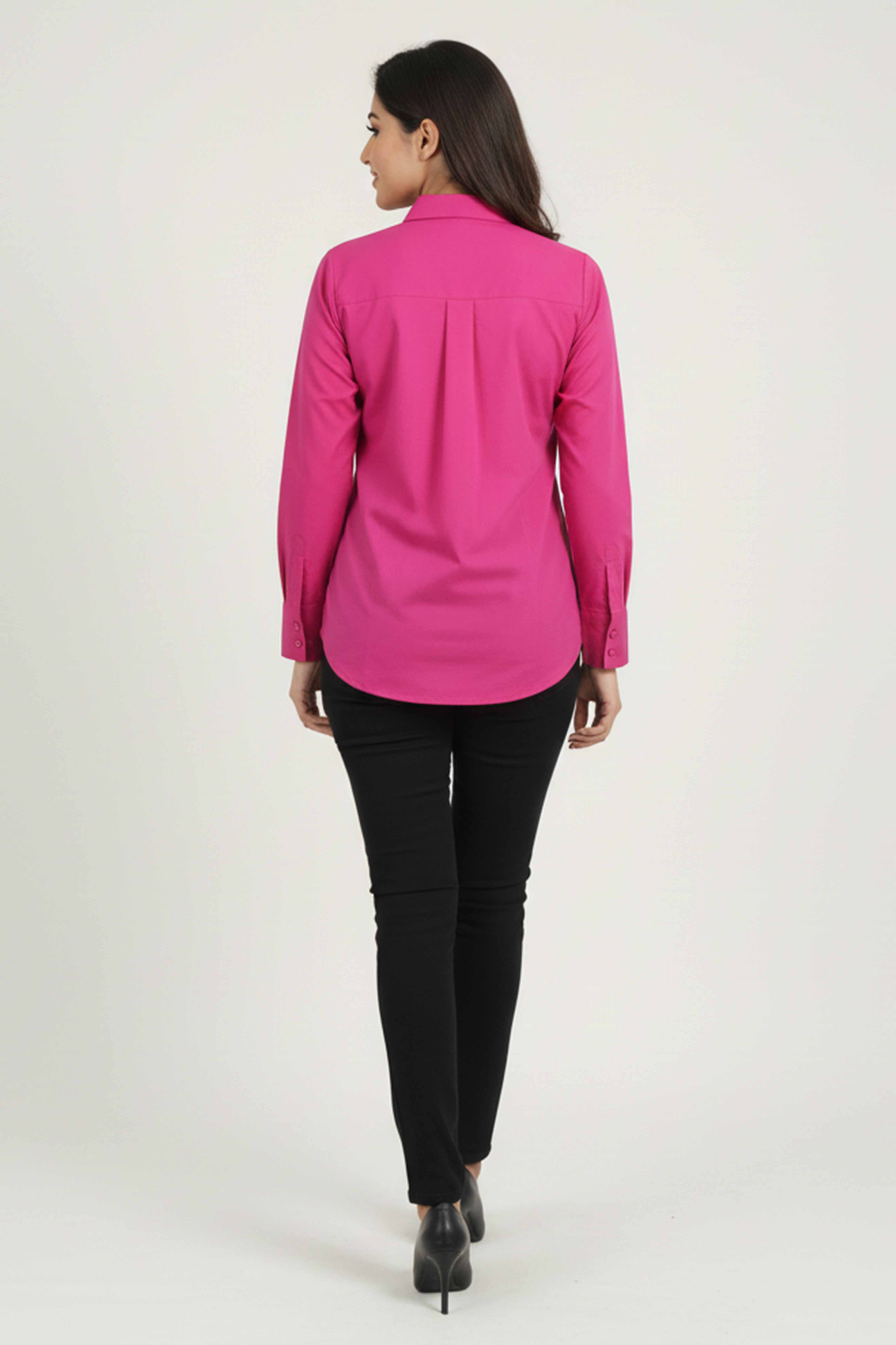 Elegant Pink Solid Cotton Blend Casual Shirt With Classic Spread Collar Finish