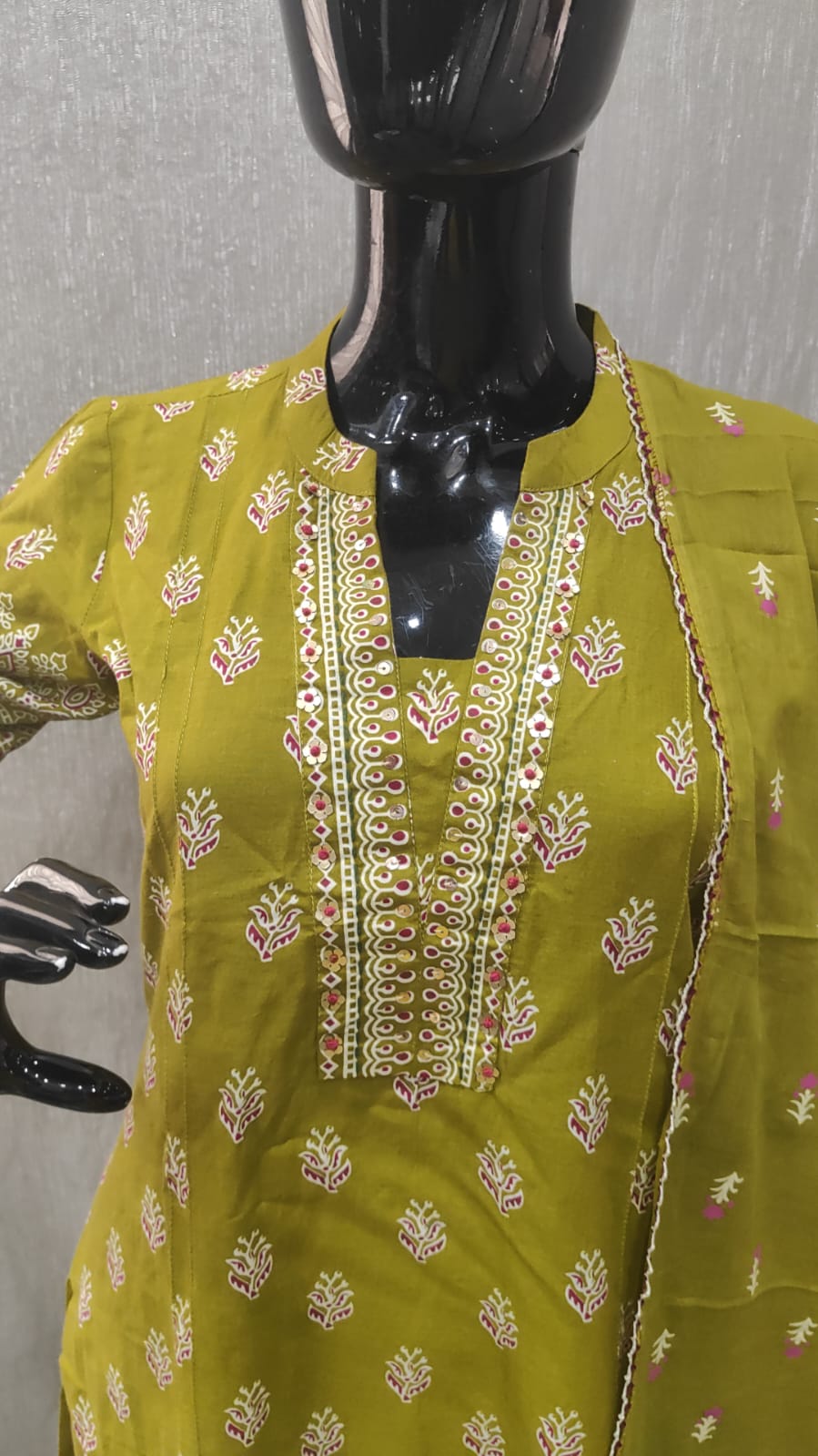 Graceful Green Floral Pure Cotton Straight Fit Salwar Suit for Effortless Ethnic Style - Model View 3