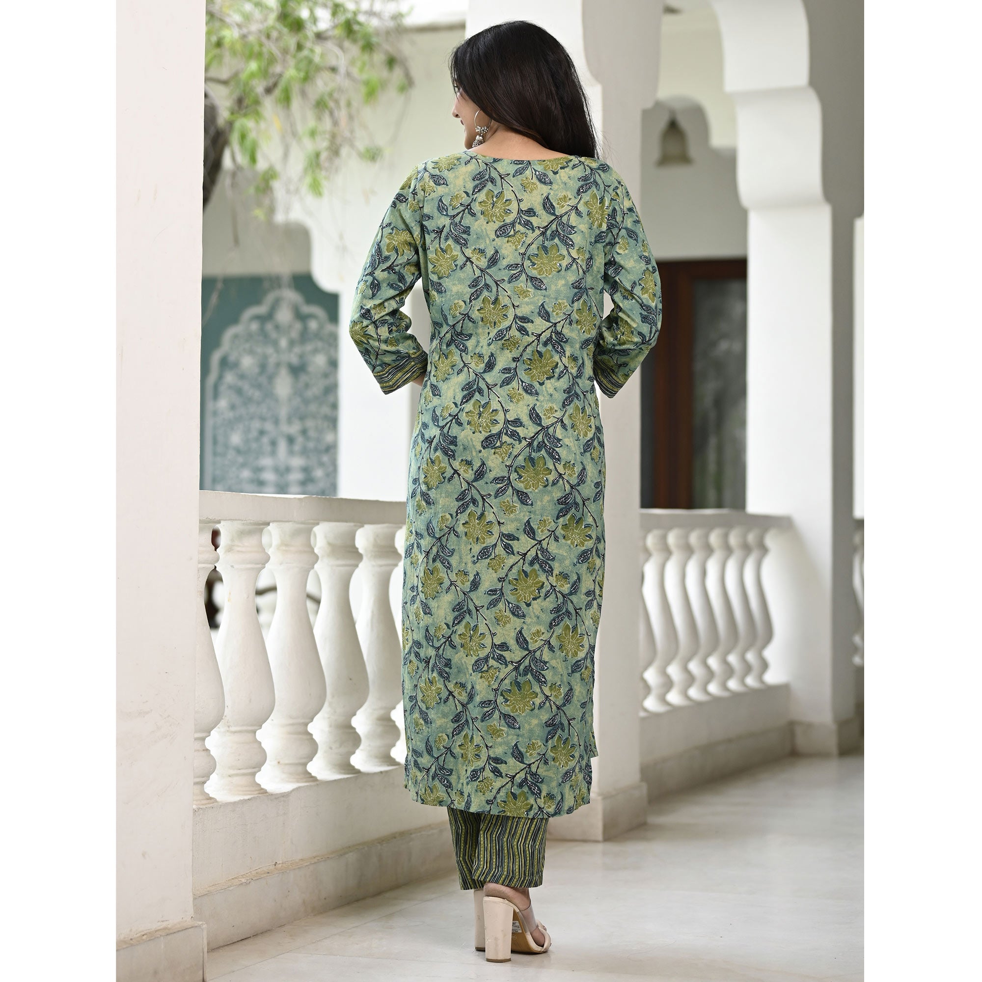 Green Floral Printed Pure Cotton Suit