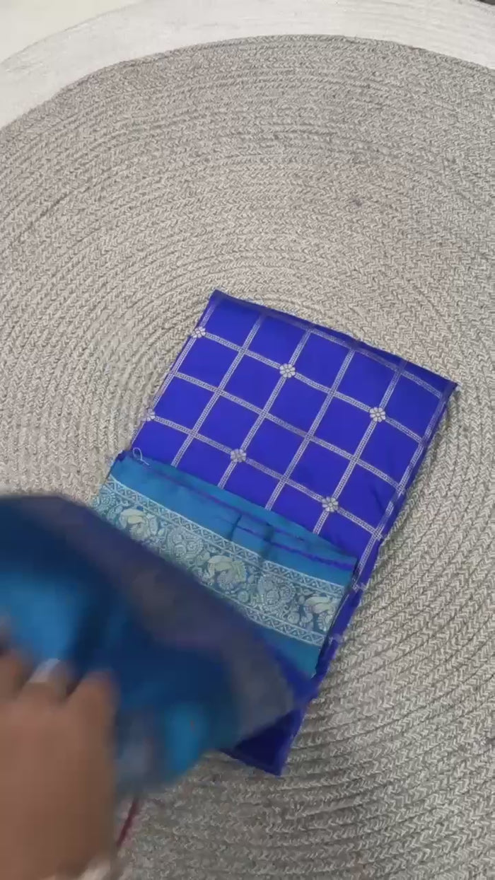 Peachmode Blue Kanjivaram Soft Silk Zari Saree - Video 2