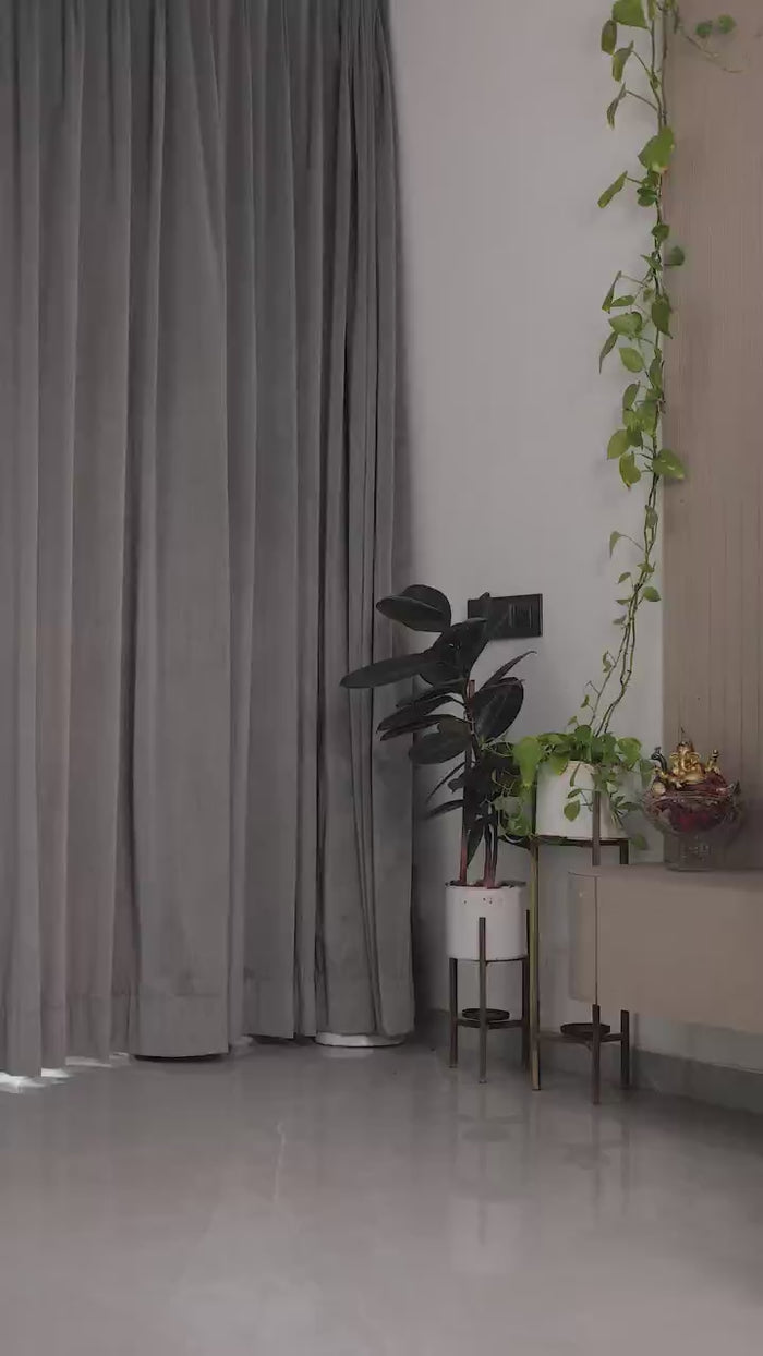Peachmode Blue Handloom Linen Cotton Floral Print Saree - Video 2