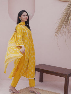 Lightweight Yellow Floral Print Straigth Salwar Suit for Effortless Daywear