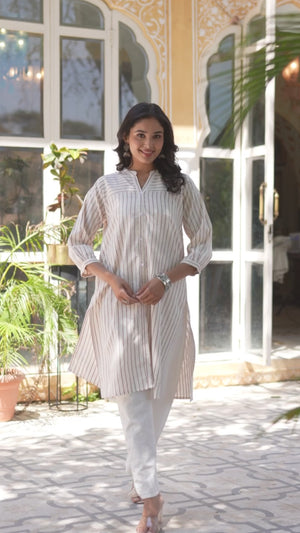 Offwhite Woven Pure Cotton Front Slit Kurti