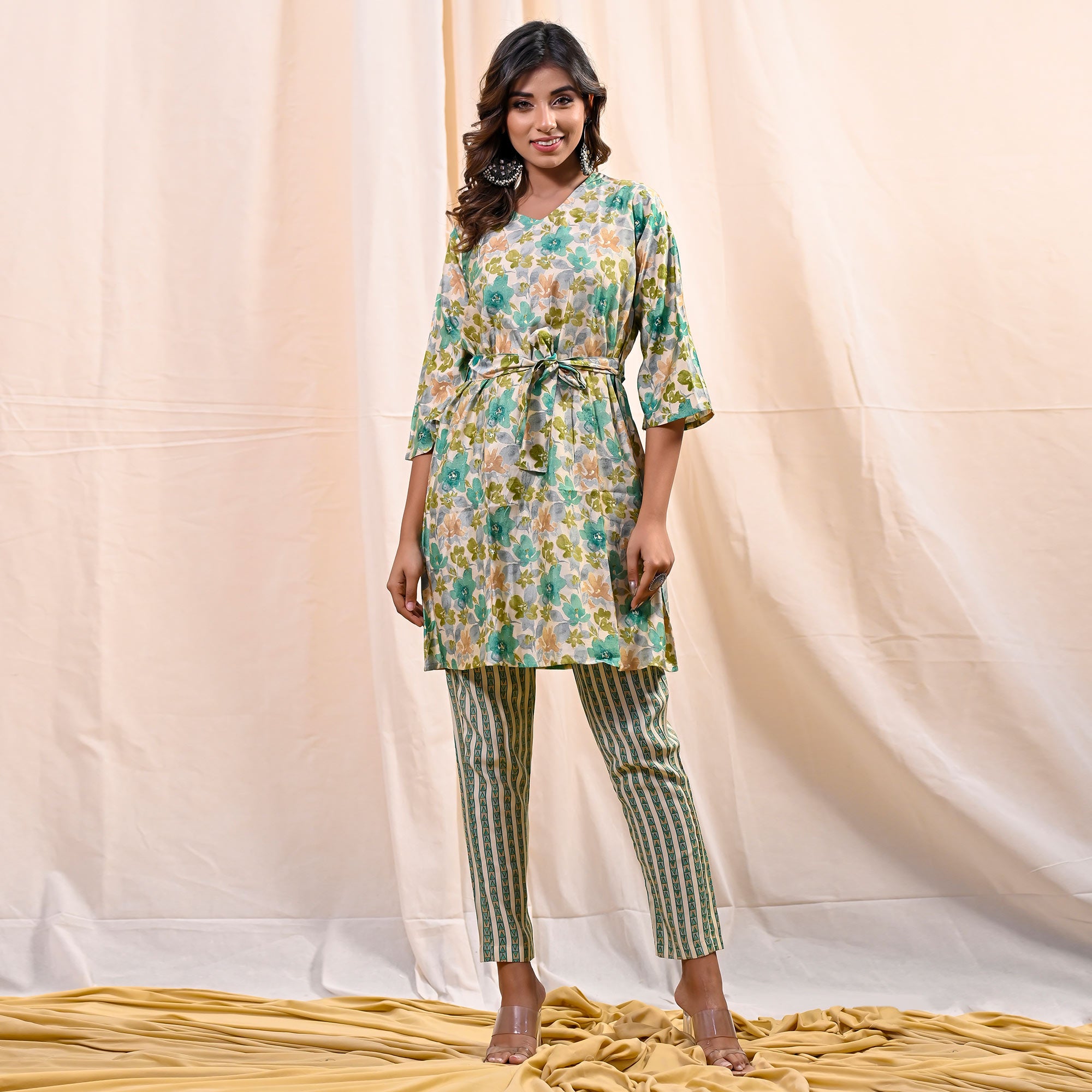 Green Floral Foil Printed Chanderi Top Bottom Set With Belt