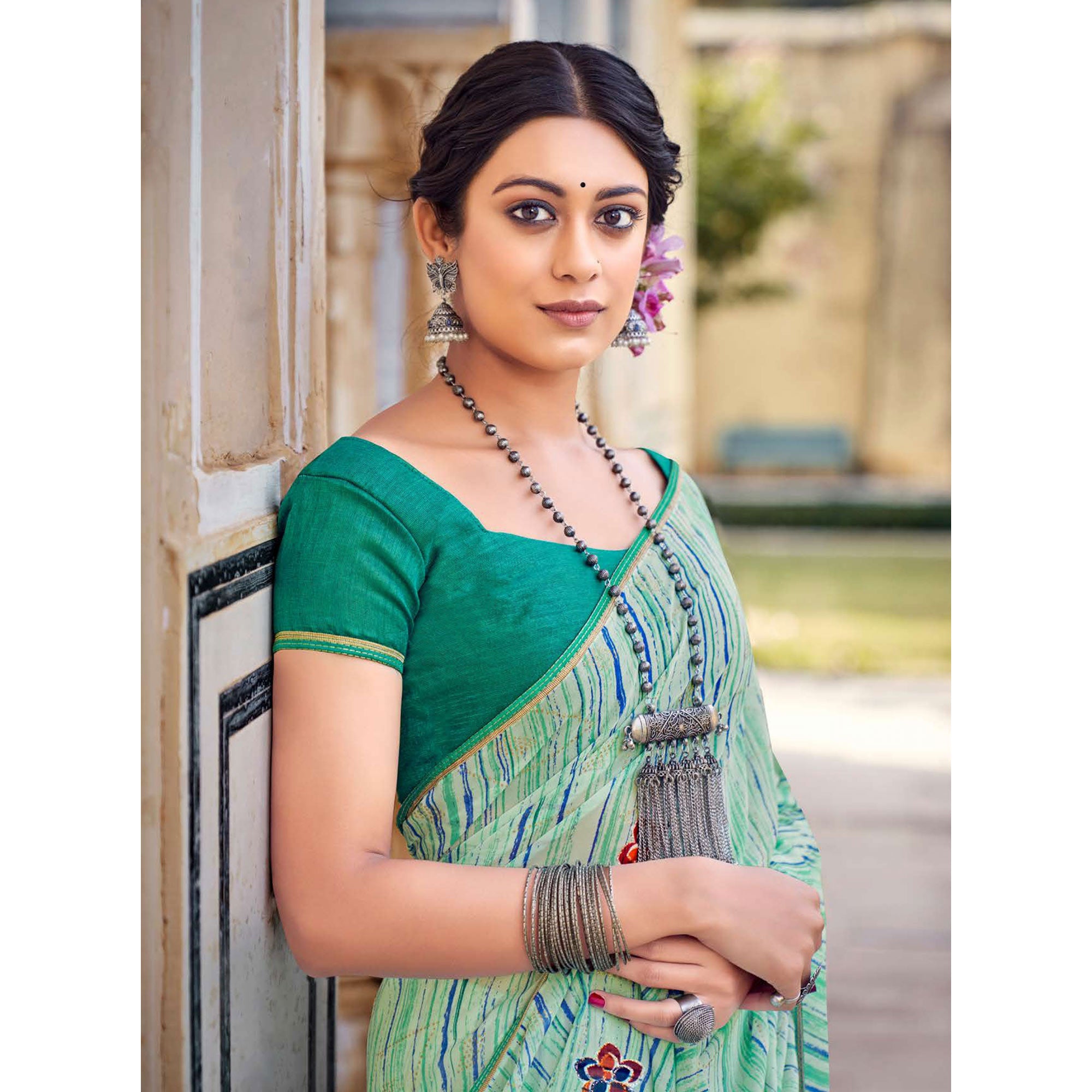 Green Printed Raw Silk Saree With Fancy Border