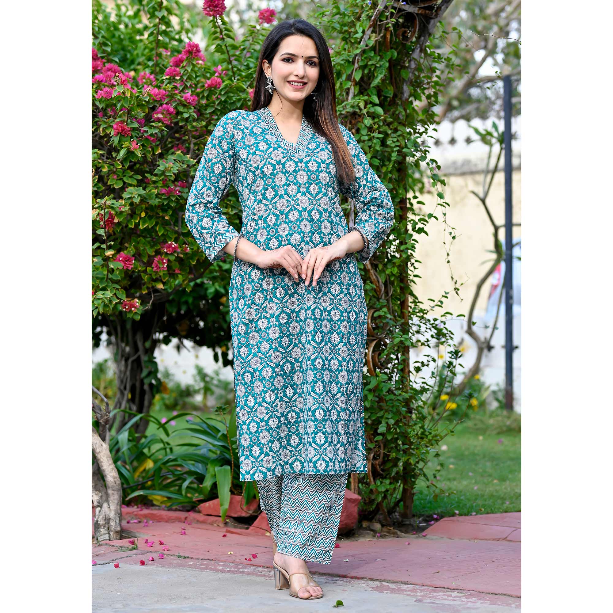 Green Floral Printed Pure Cotton Salwar Suit