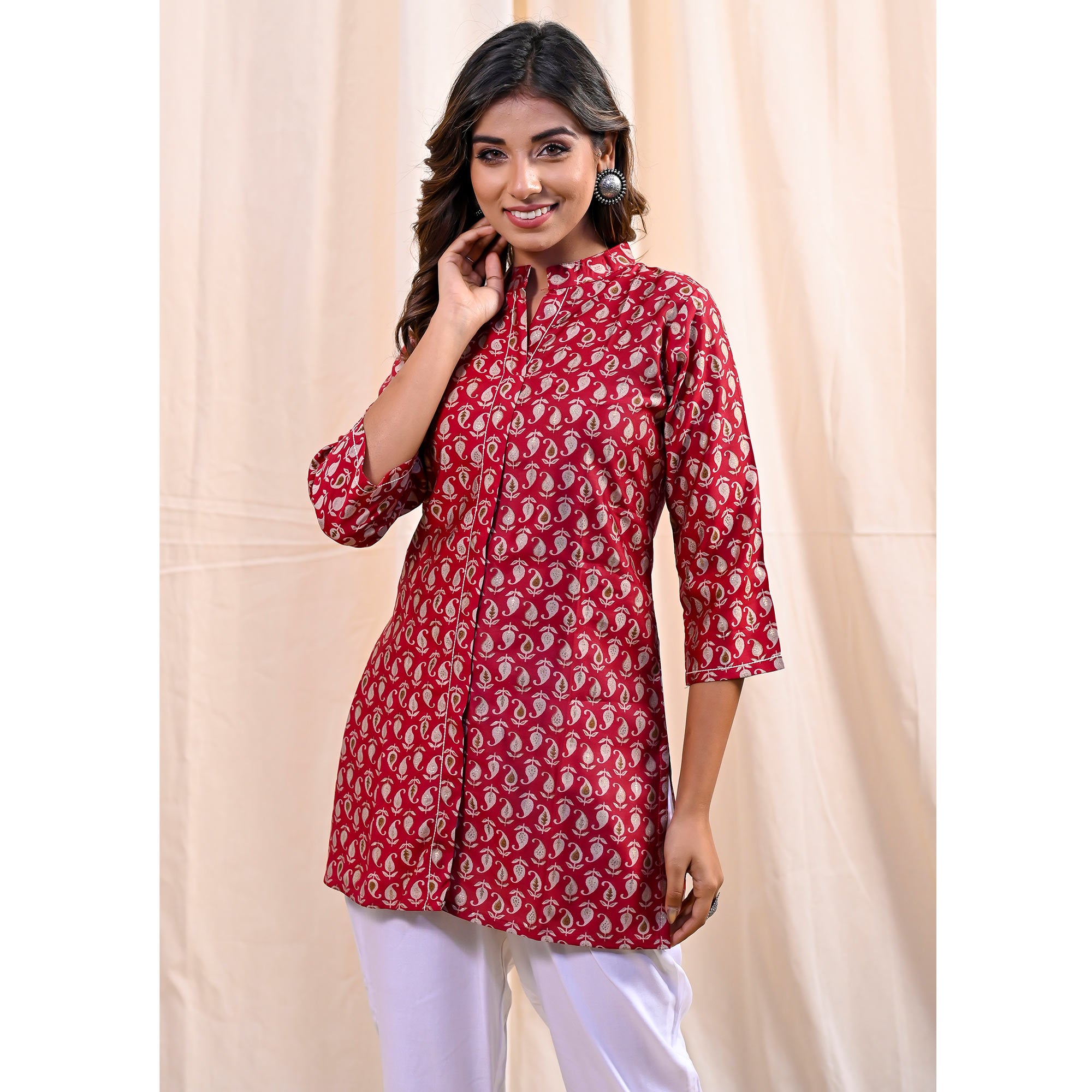 SVC-15352-RED