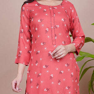 Aariya Designs - Red Colored Casual Wear Floral Printed Rayon Kurti - Peachmode