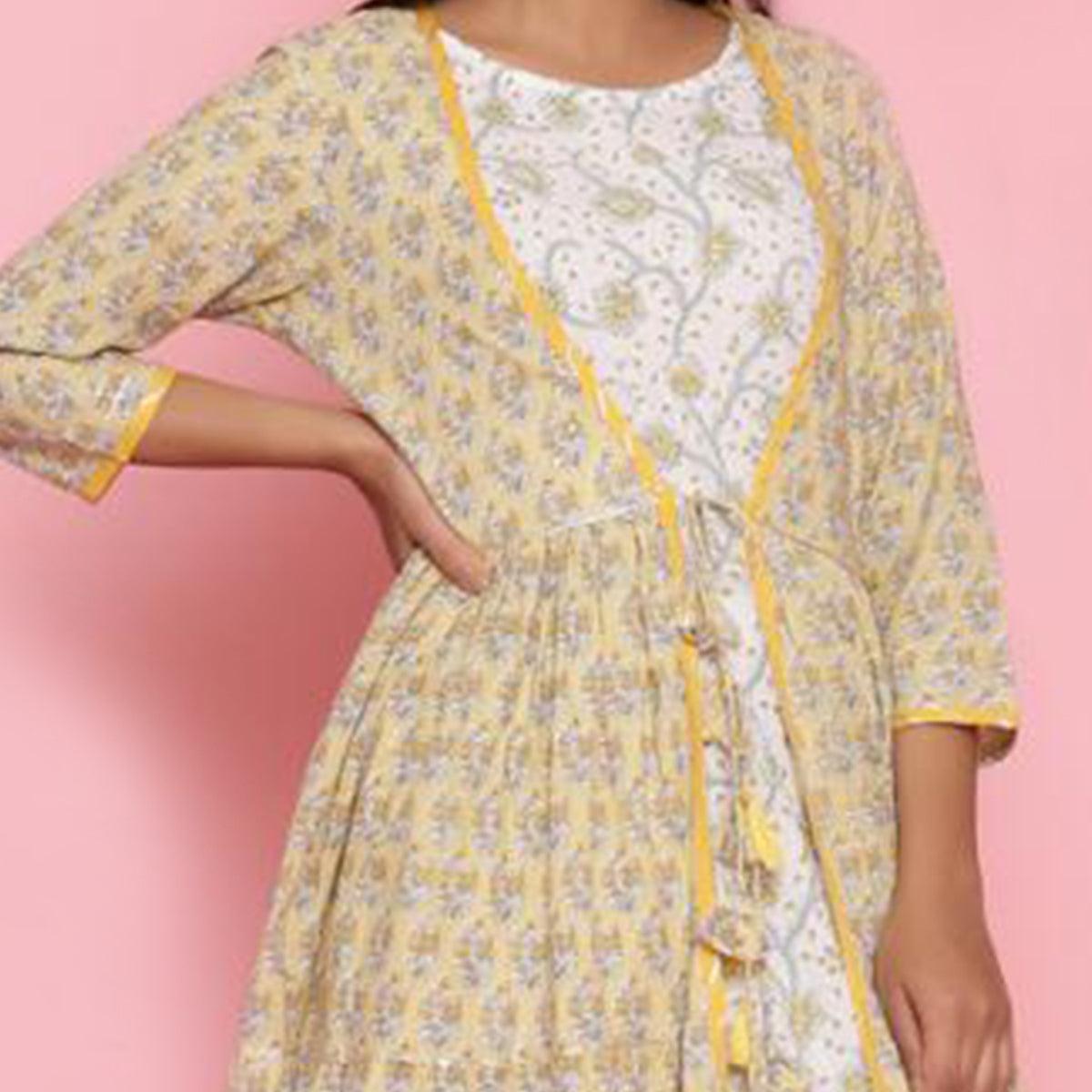 Aariya Designs - White-Beige Colored Casual Wear Printed Cotton Kurti With Jacket - Peachmode