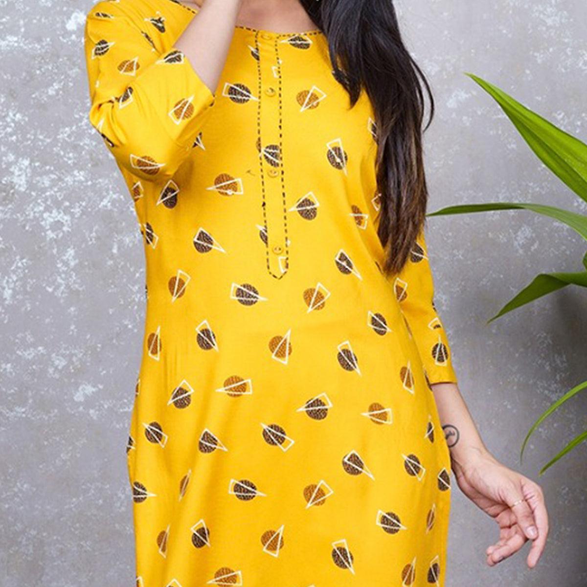 Aariya Designs - Yellow Colored Casual Wear Geometric Printed Rayon Kurti - Peachmode