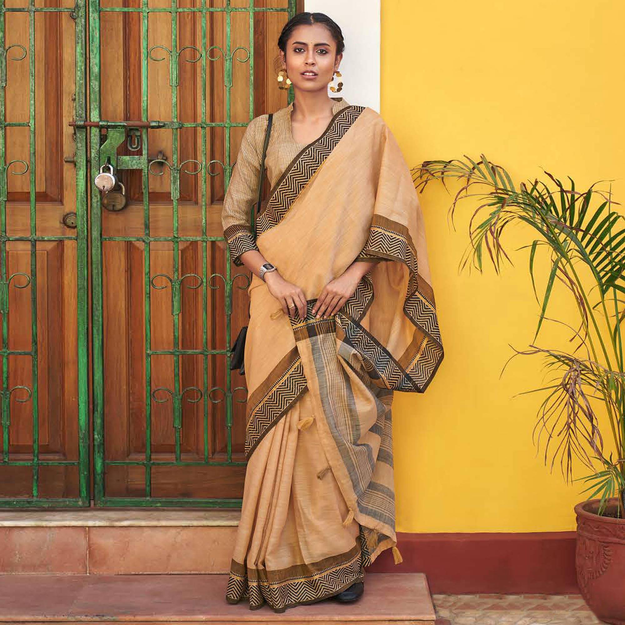 Beige Casual Wear Solid Linen Saree - Peachmode