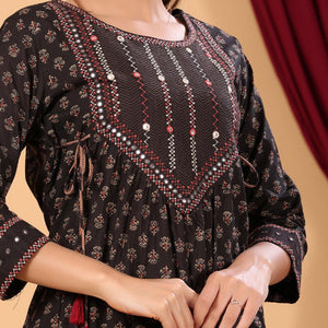 Black Casual Wear Printed Cotton Kurti - Pant Set - Peachmode