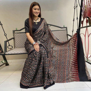 Black Digital Printed Linen Saree - Peachmode