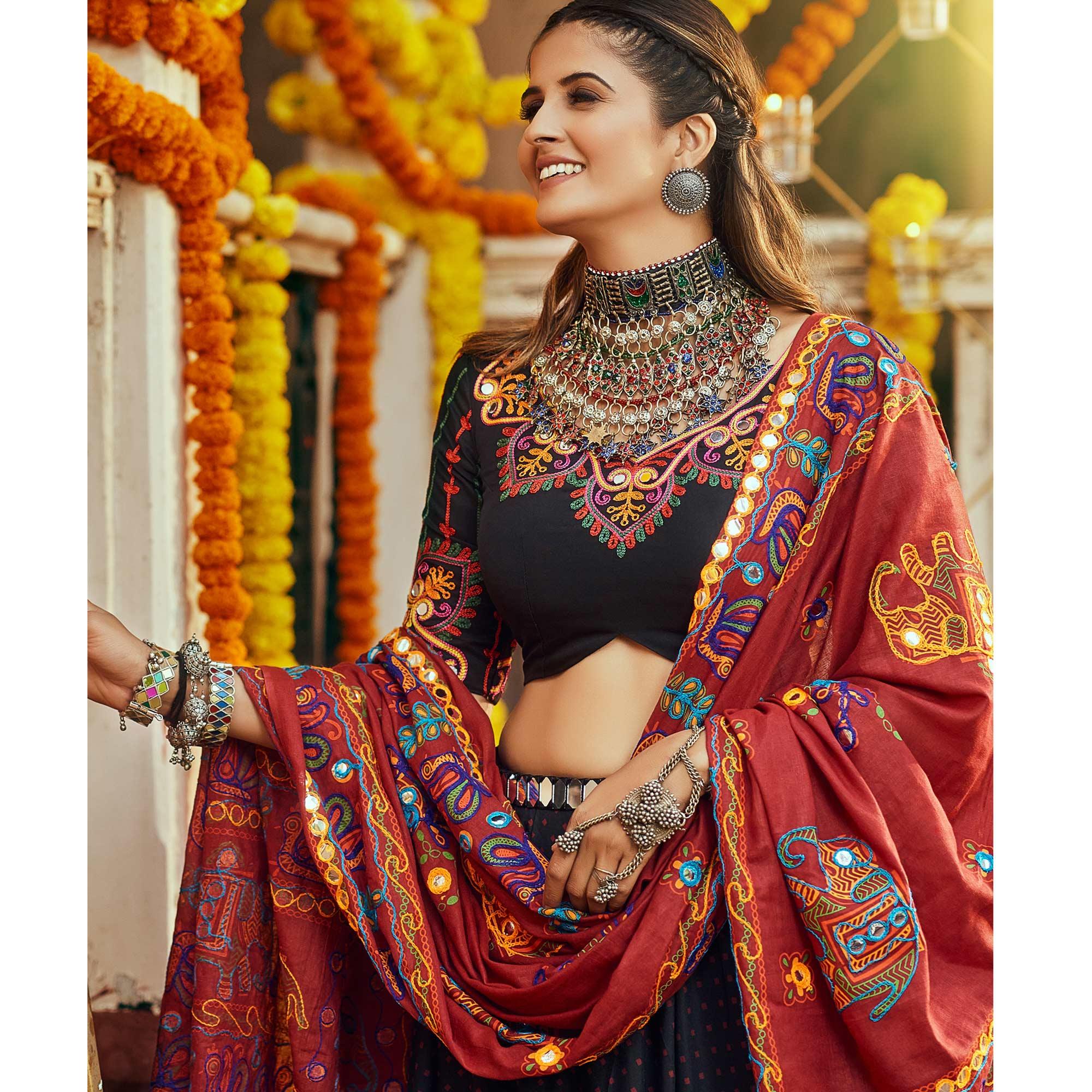 Black Printed Muslin Lehenga Choli - Peachmode