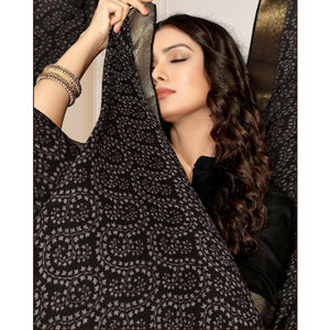 Black Printed With Woven Border Georgette Saree - Peachmode