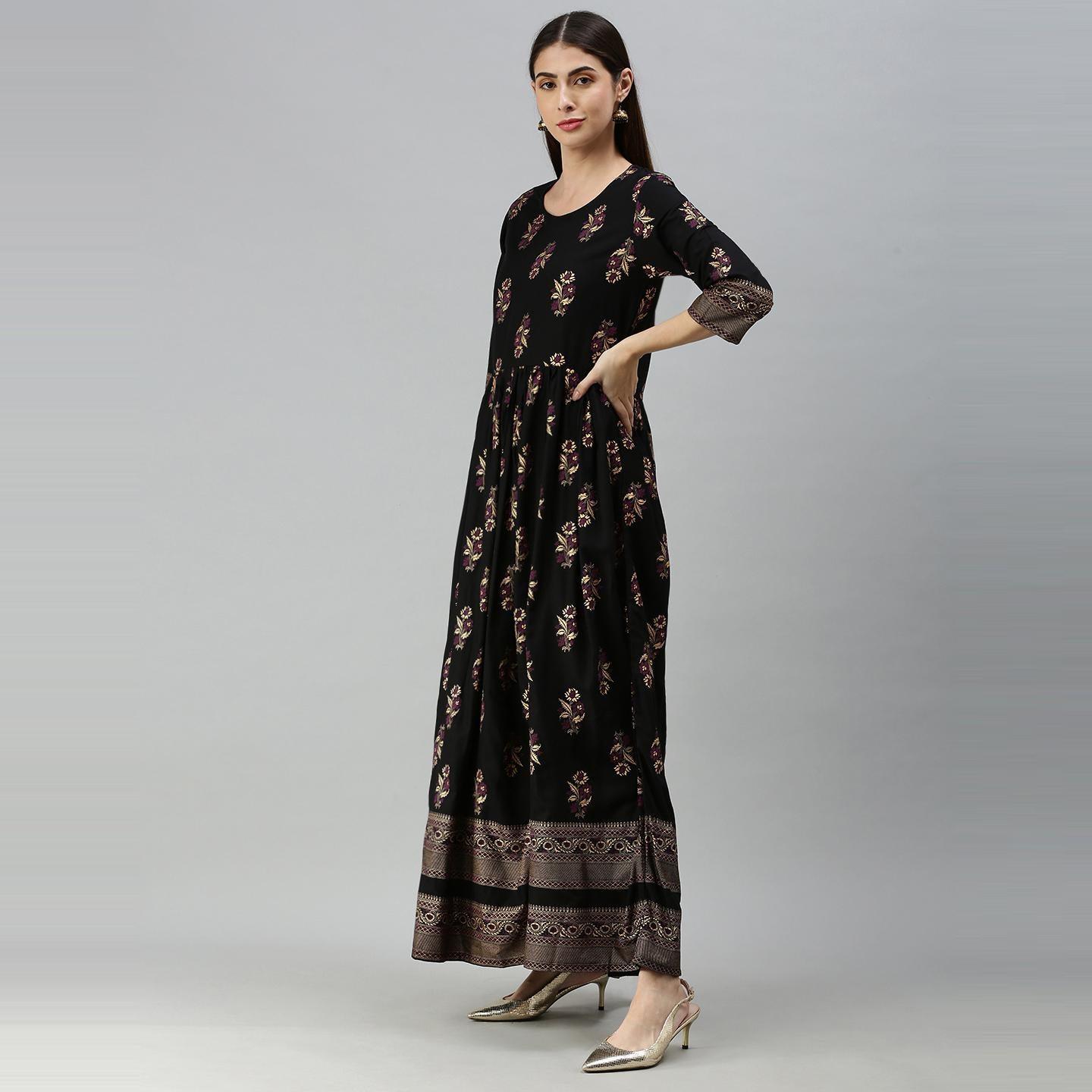 Blissta Women's Casual Wear Black floral Printed Straight Rayon Kurti - Peachmode