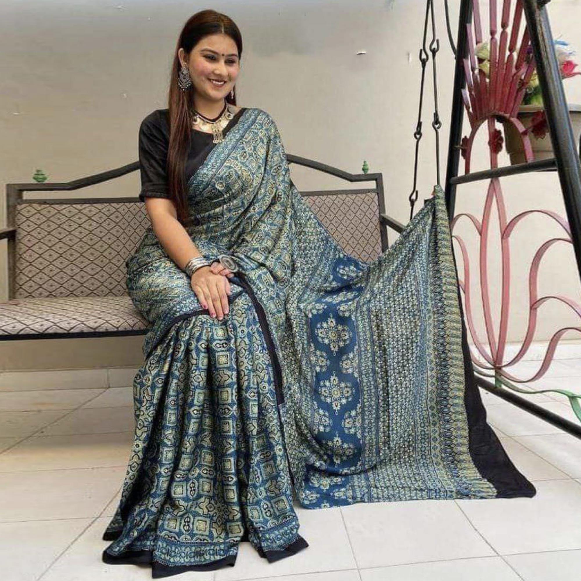 Blue Digital Printed Linen Saree - Peachmode