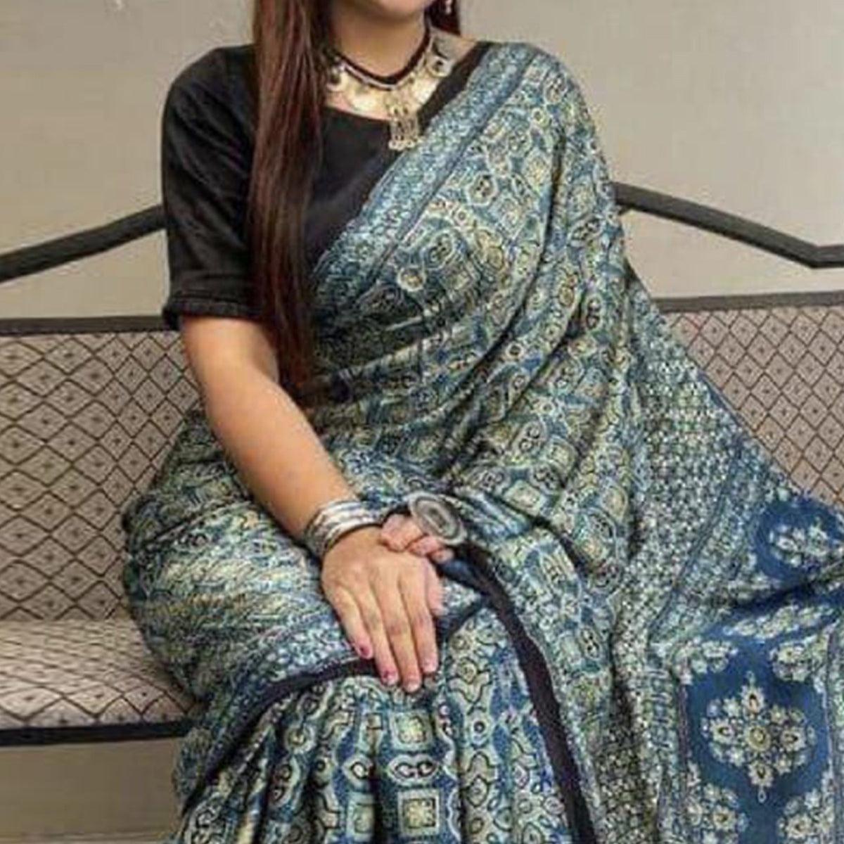 Blue Digital Printed Linen Saree - Peachmode