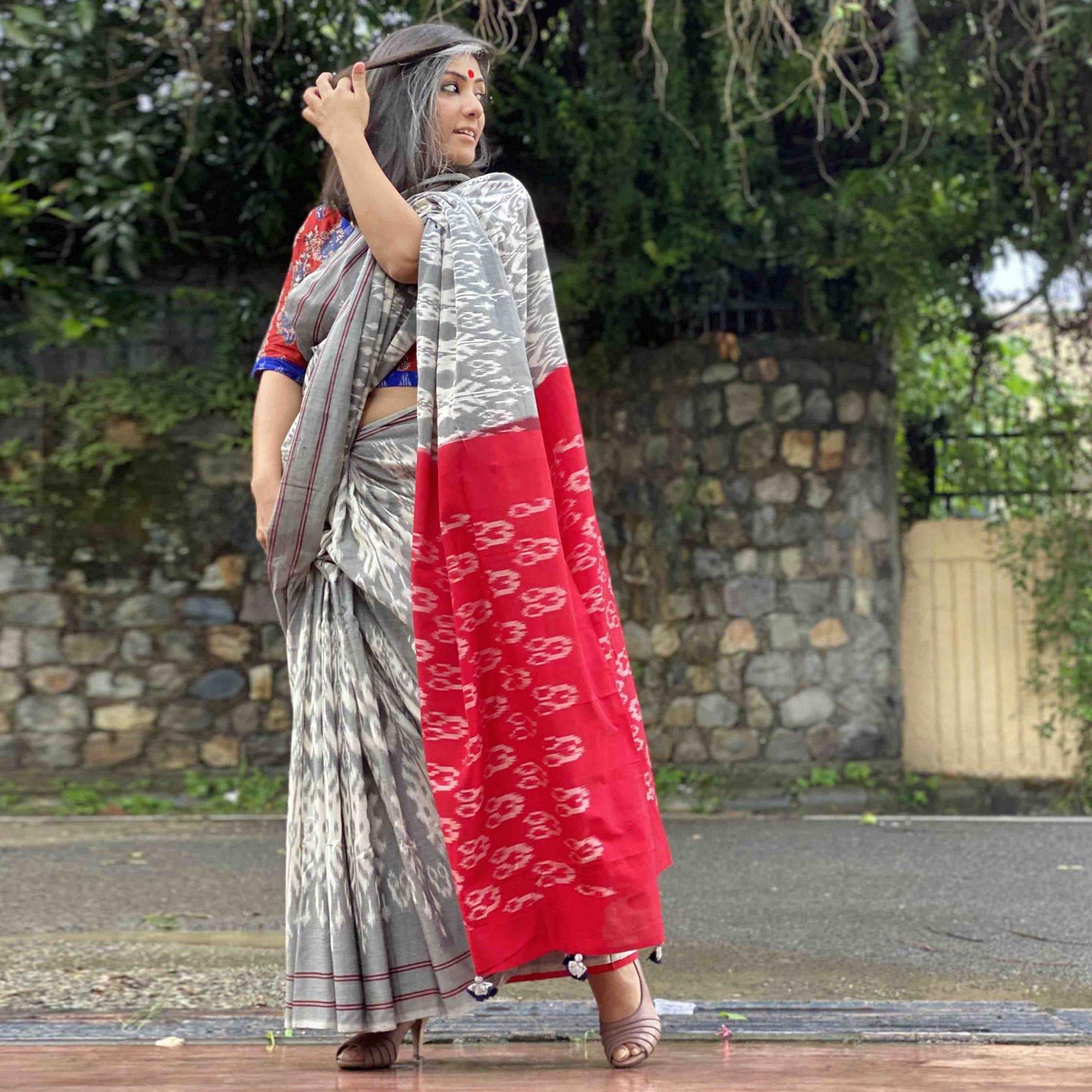 Captivating Grey Colored Casual Wear Printed Silk Saree - Peachmode