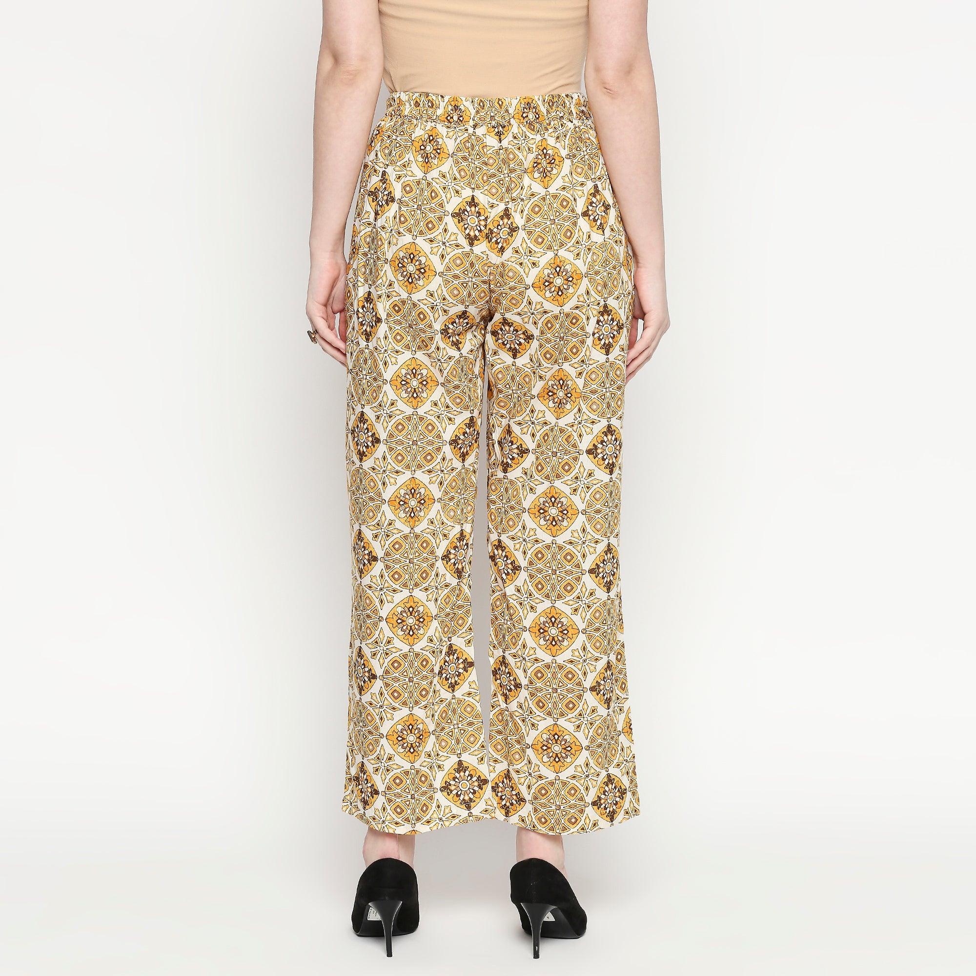 Captivating White Colored Casual Wear Printed Cotton Kurti-Palazzo Set - Peachmode