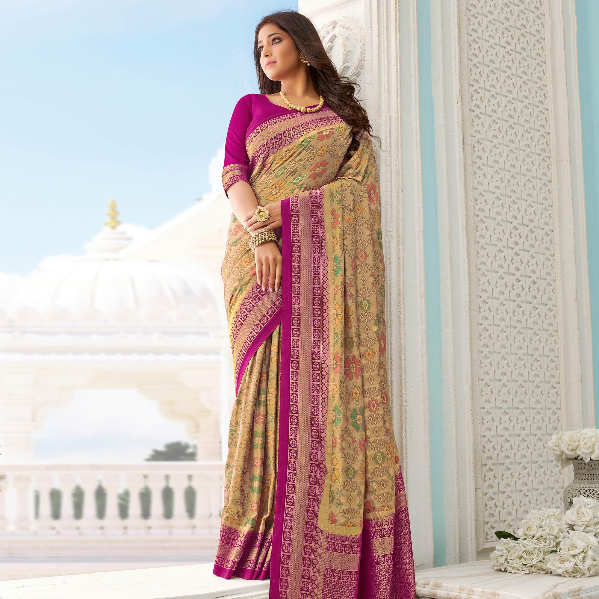 Delightful Beige - Pink Colored Festive Wear Woven Pure Handloom Silk Saree - Peachmode