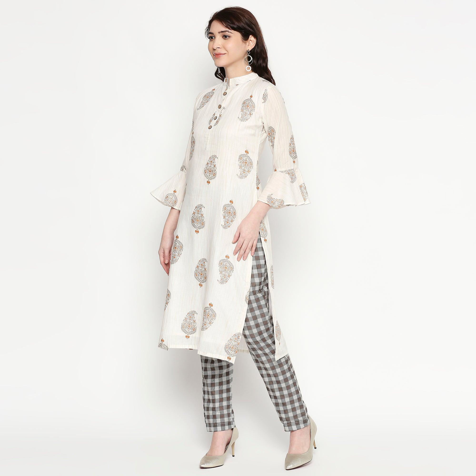 Engrossing White Colored Casual Wear Printed Cotton Kurti-Pant Set - Peachmode