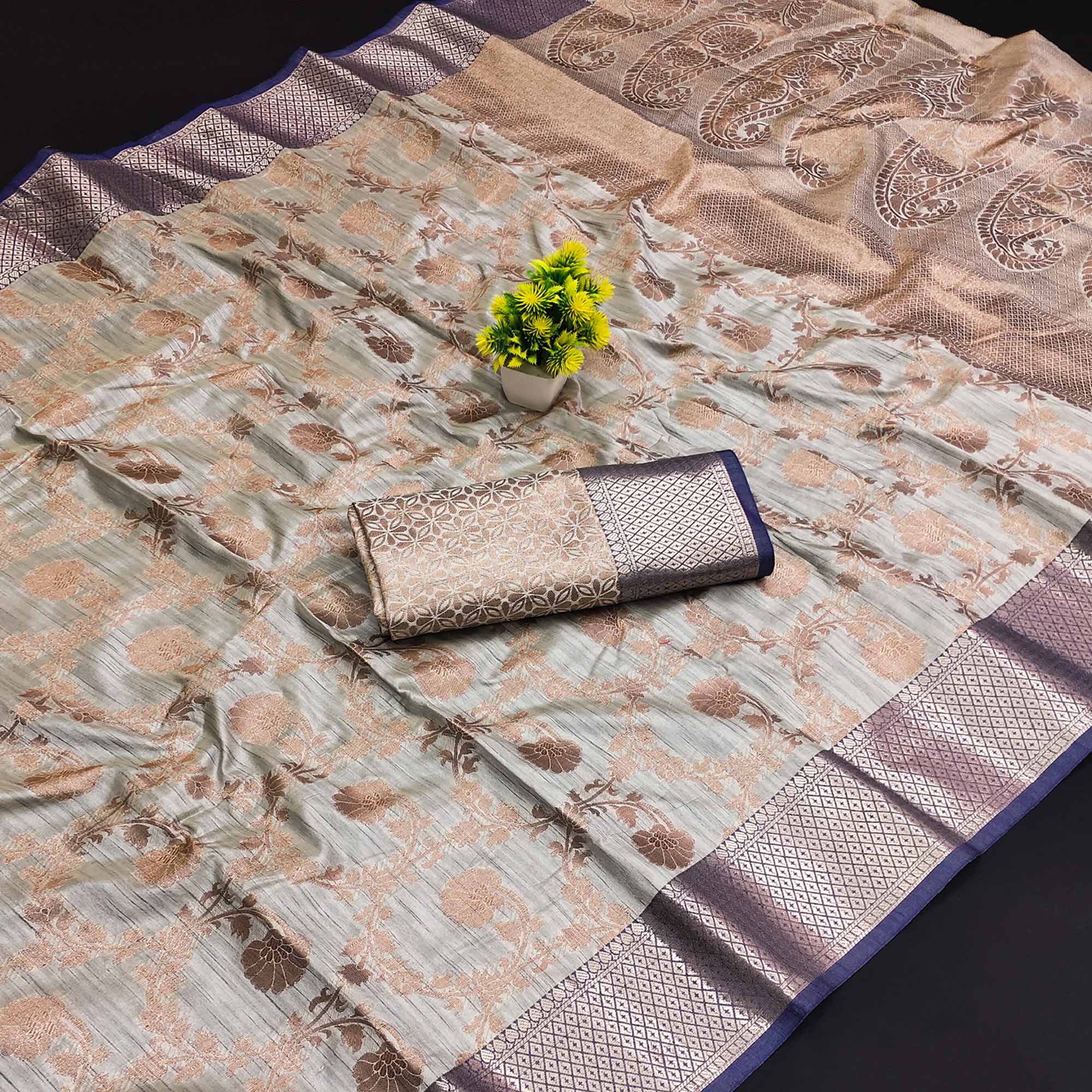 Grey Floral Woven Kanjivaram Silk Saree
