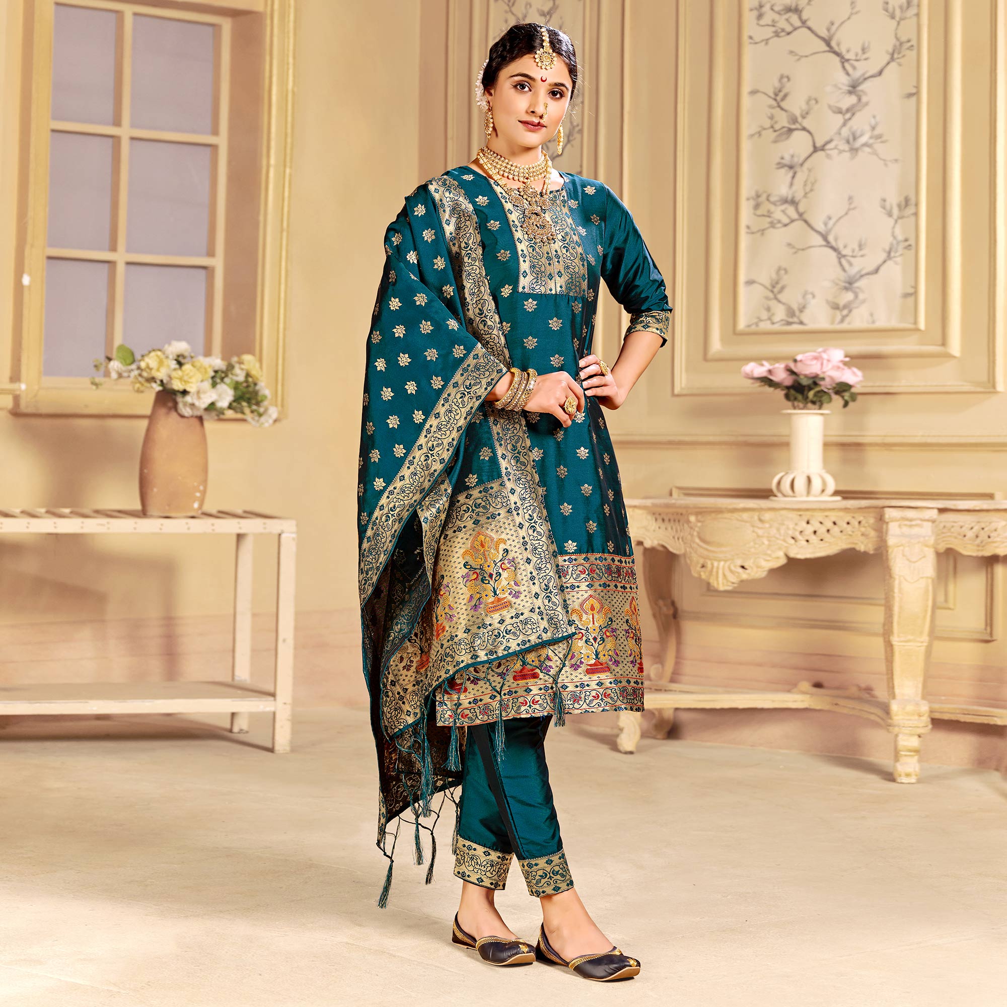 Morpich Floral Woven Tapetta Silk Salwar Suit