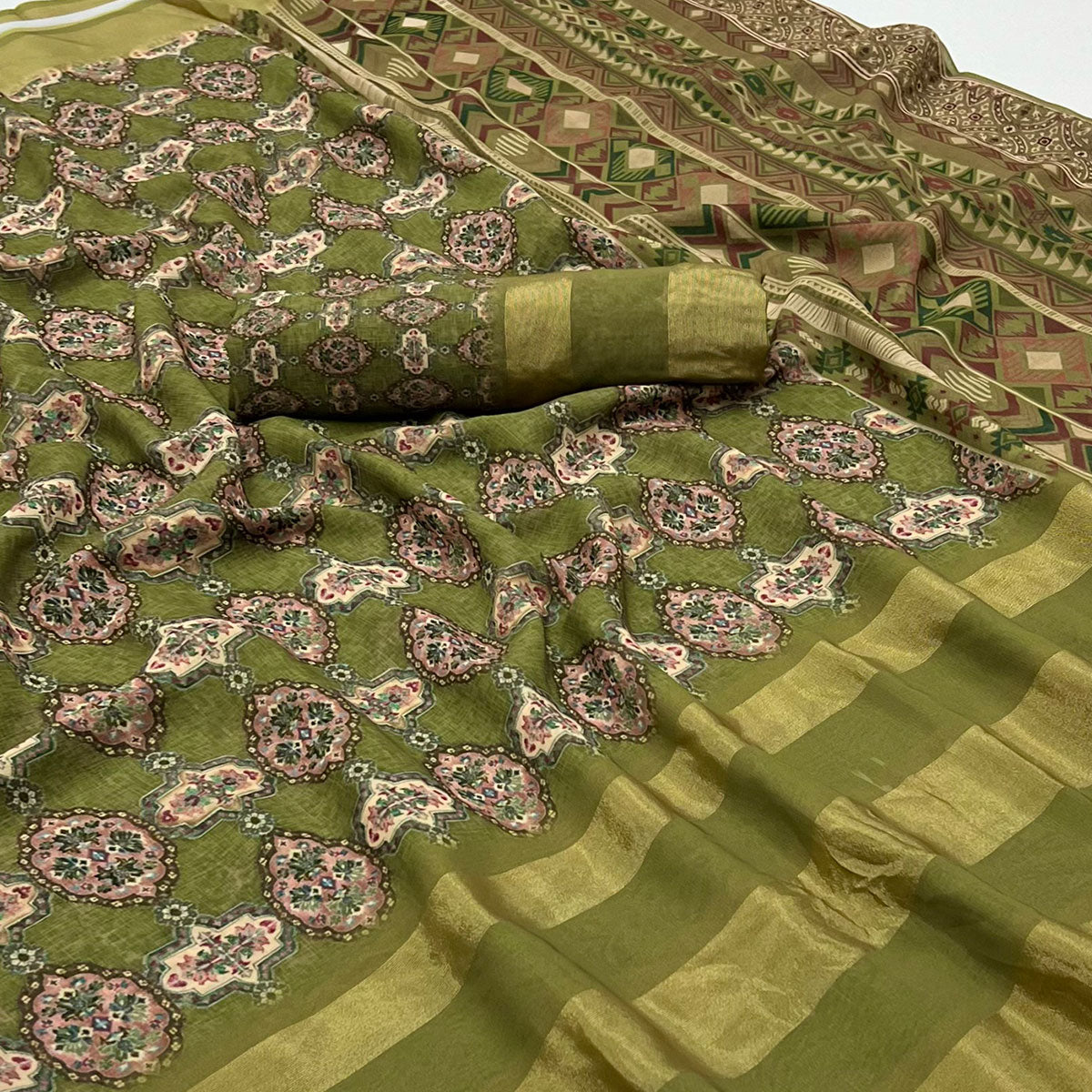 Green Digital Floral Printed Viscose Saree