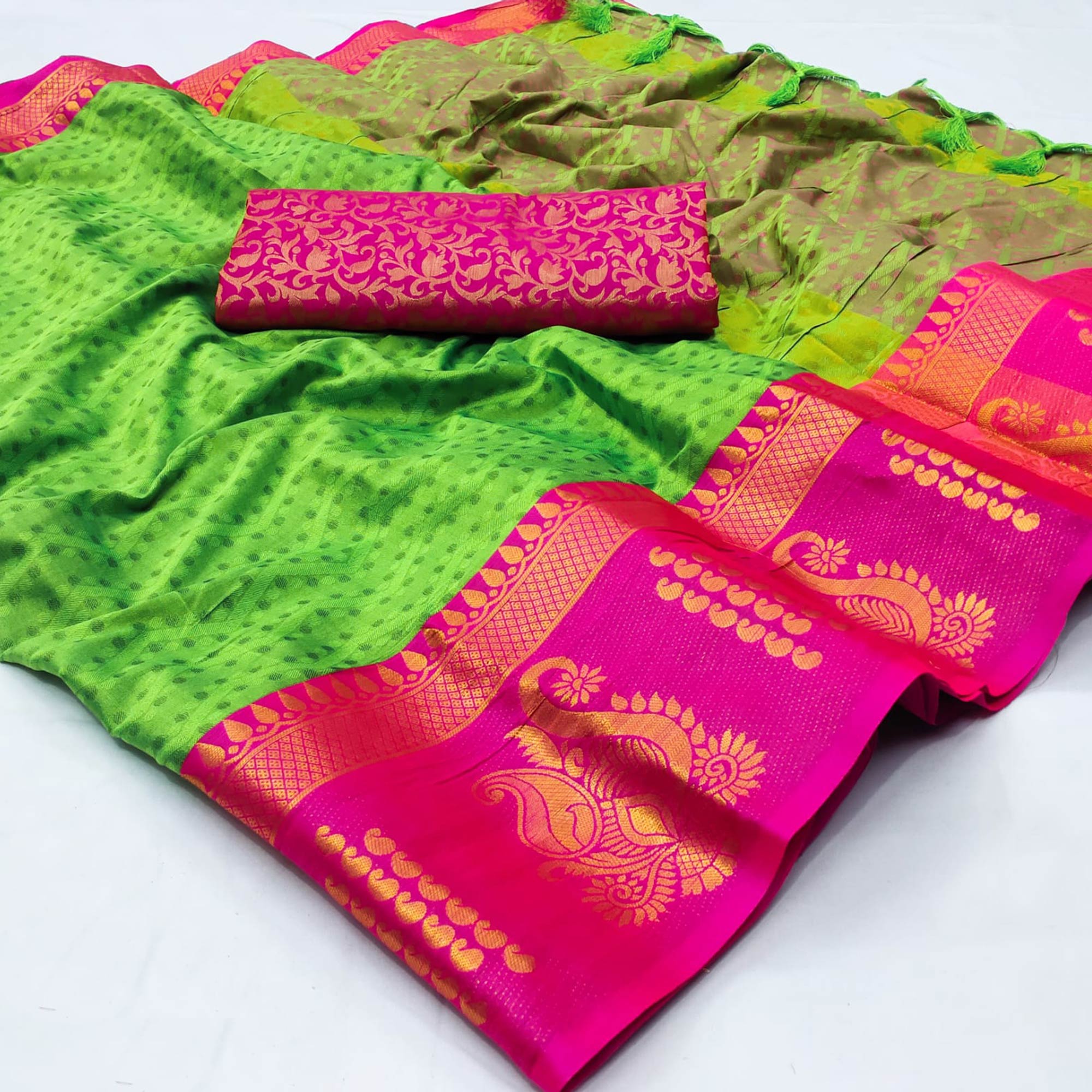 Parrot Green Woven Cotton Silk Saree With Tassels