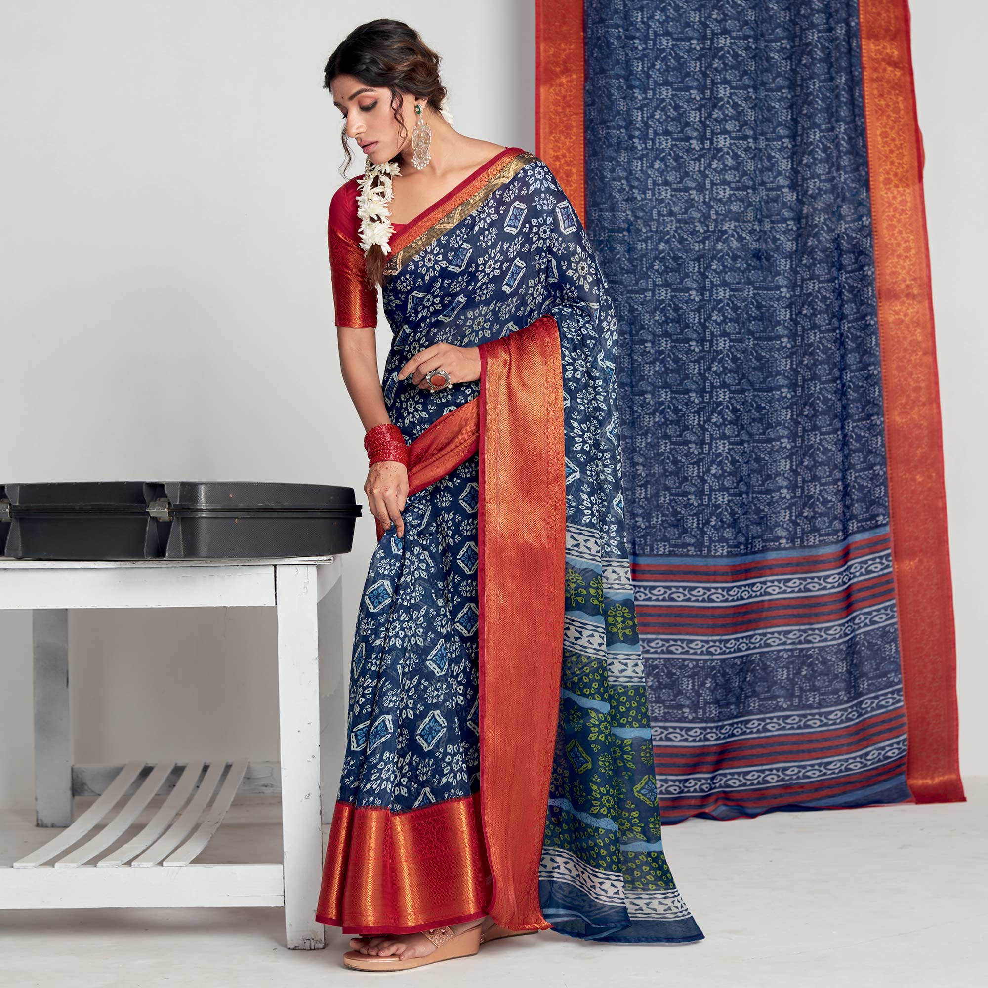 Blue Printed With Woven Border Cotton Blend Saree